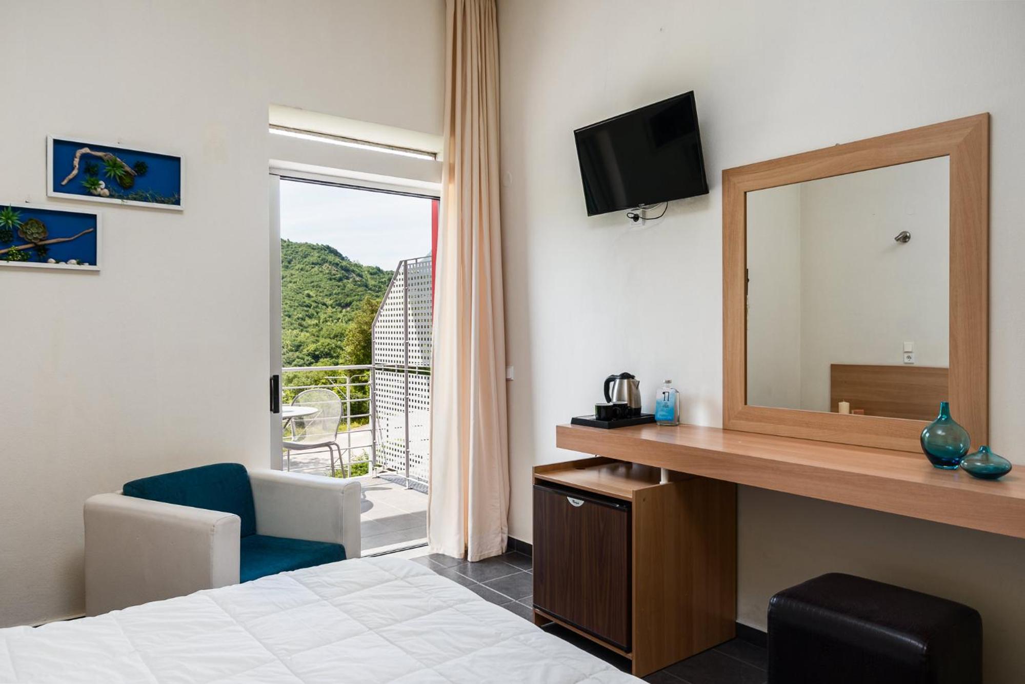 Double or Twin Room photo 3