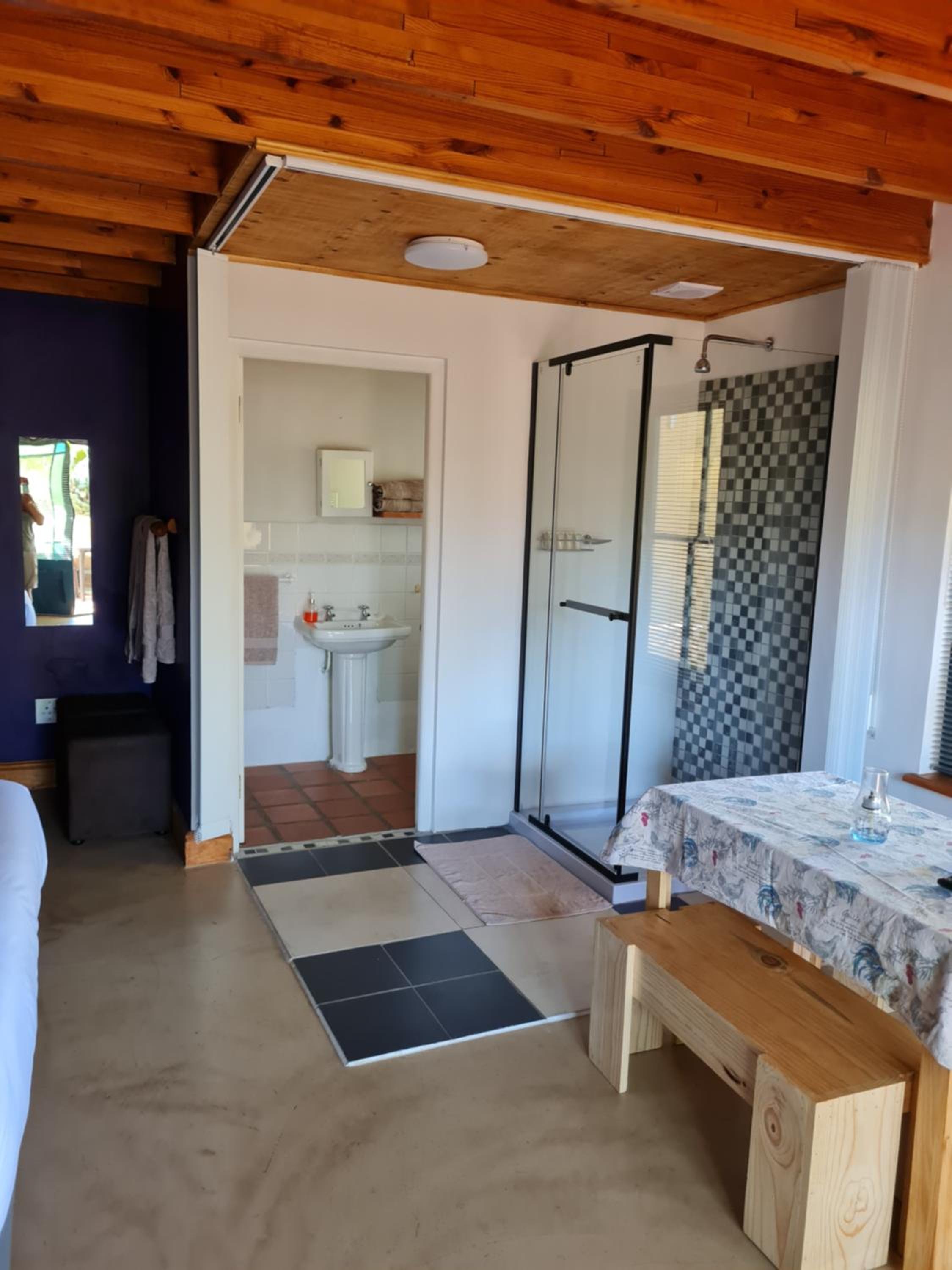 Family Room with Garden View - Photo 11
