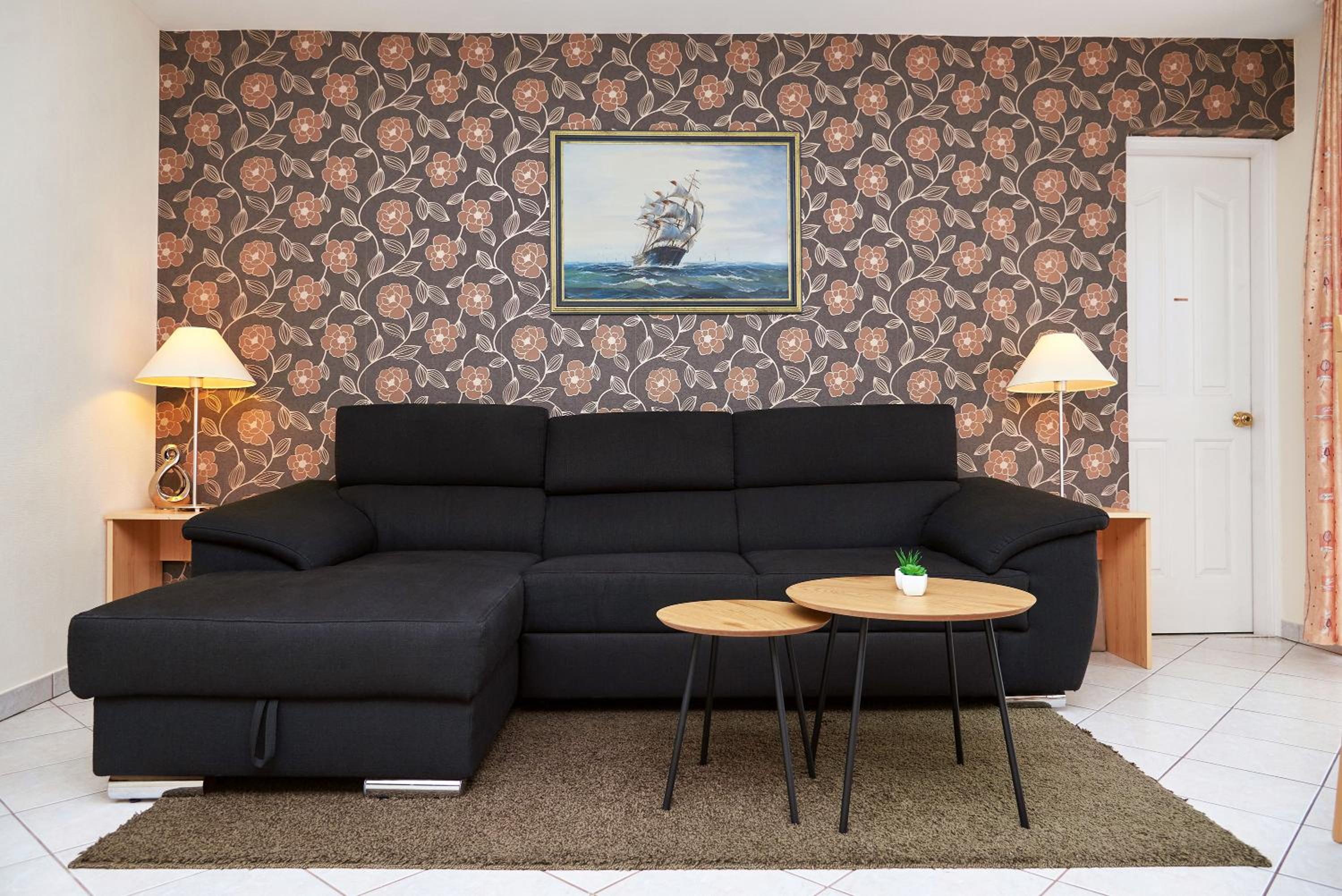 Two-Bedroom Apartment with Balcony photo 1
