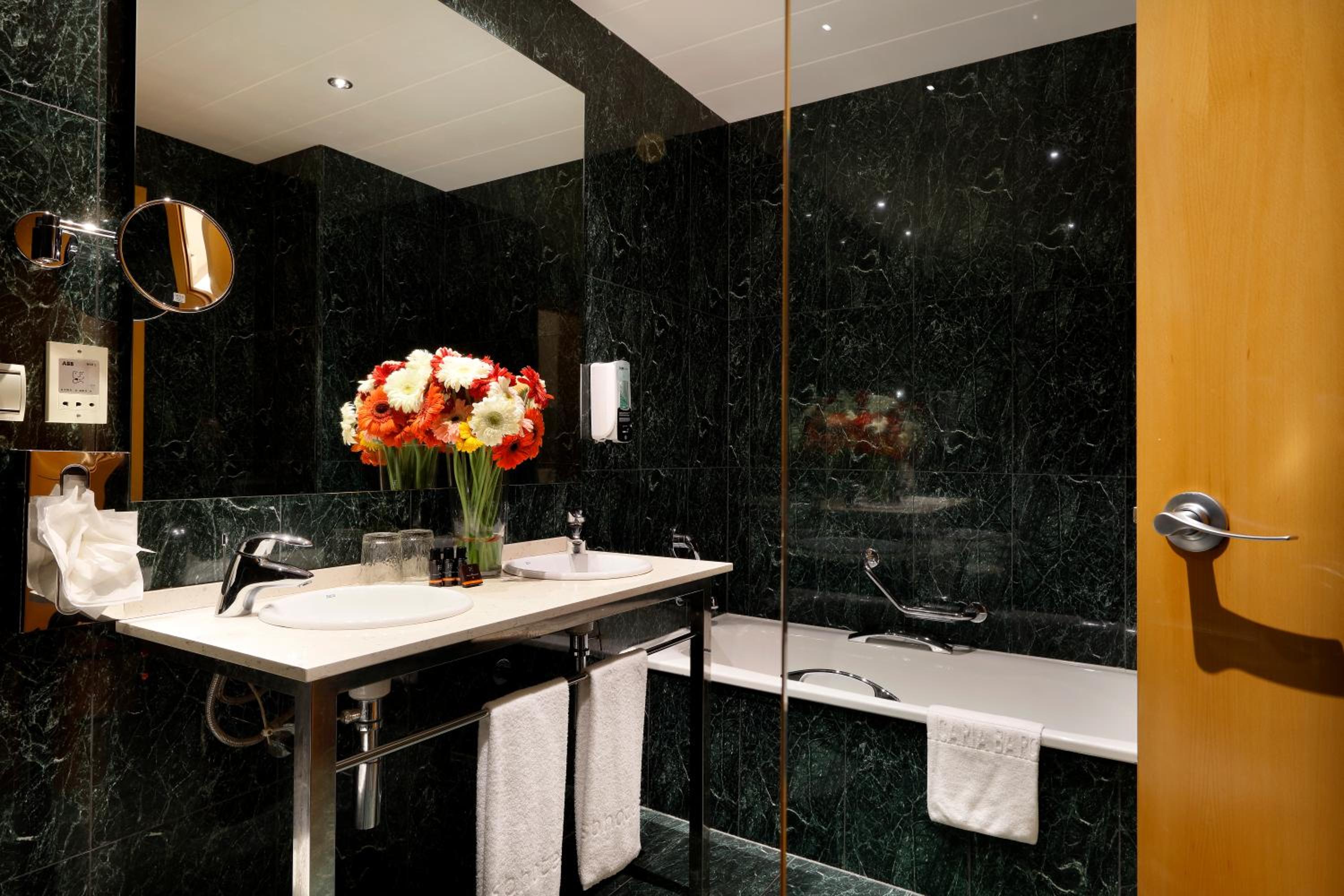 Suite Suite