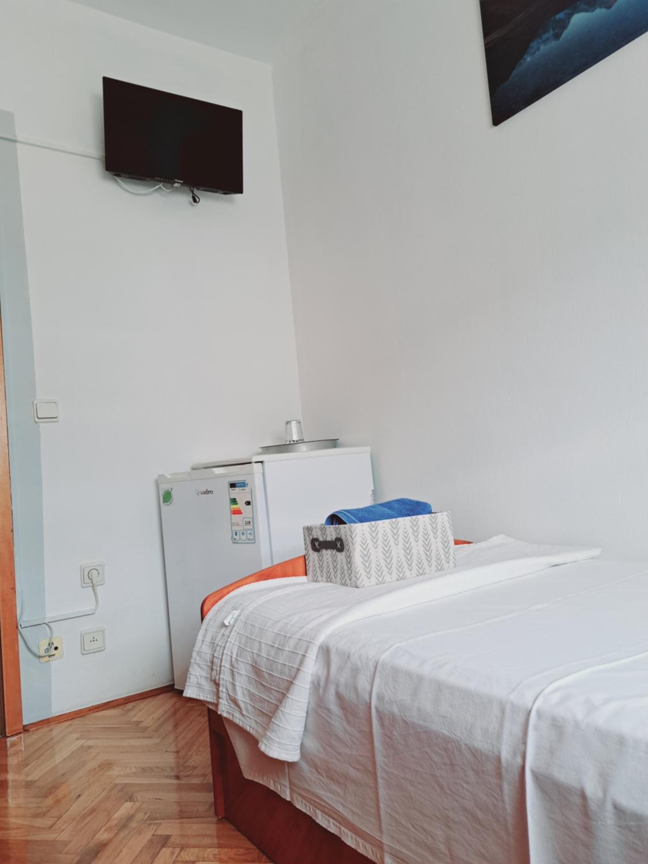 Single Room photo 3