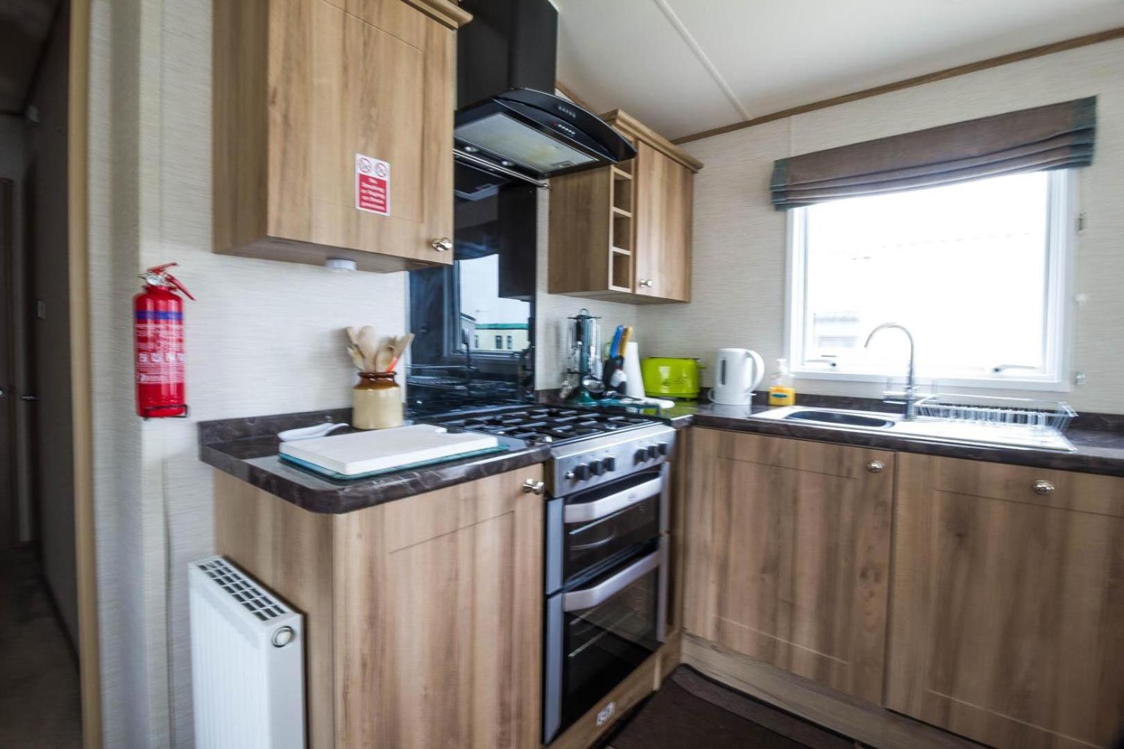 Mobile Home photo 2