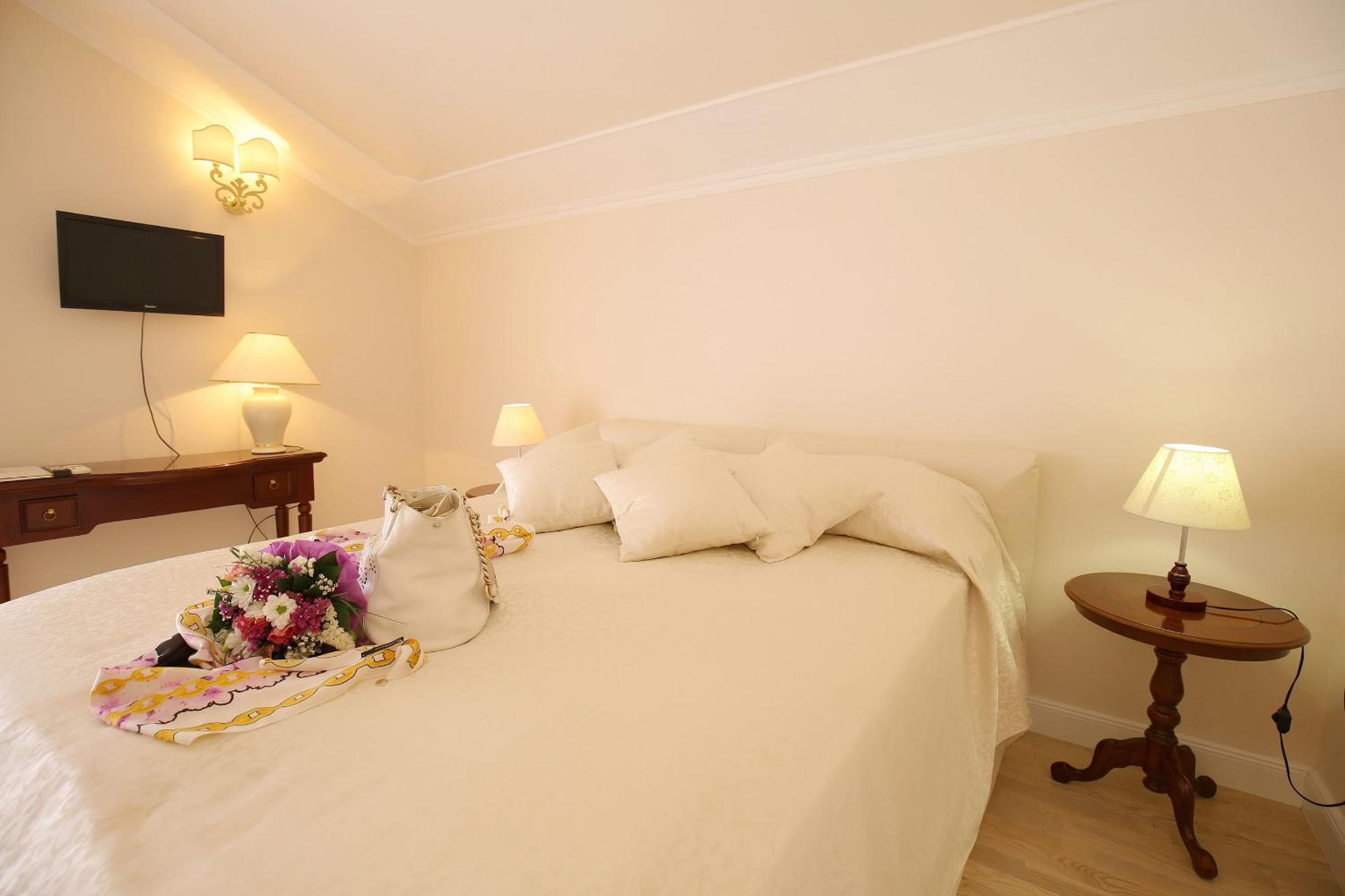Superior Double Room with Balcony and Sea View - Photo 27