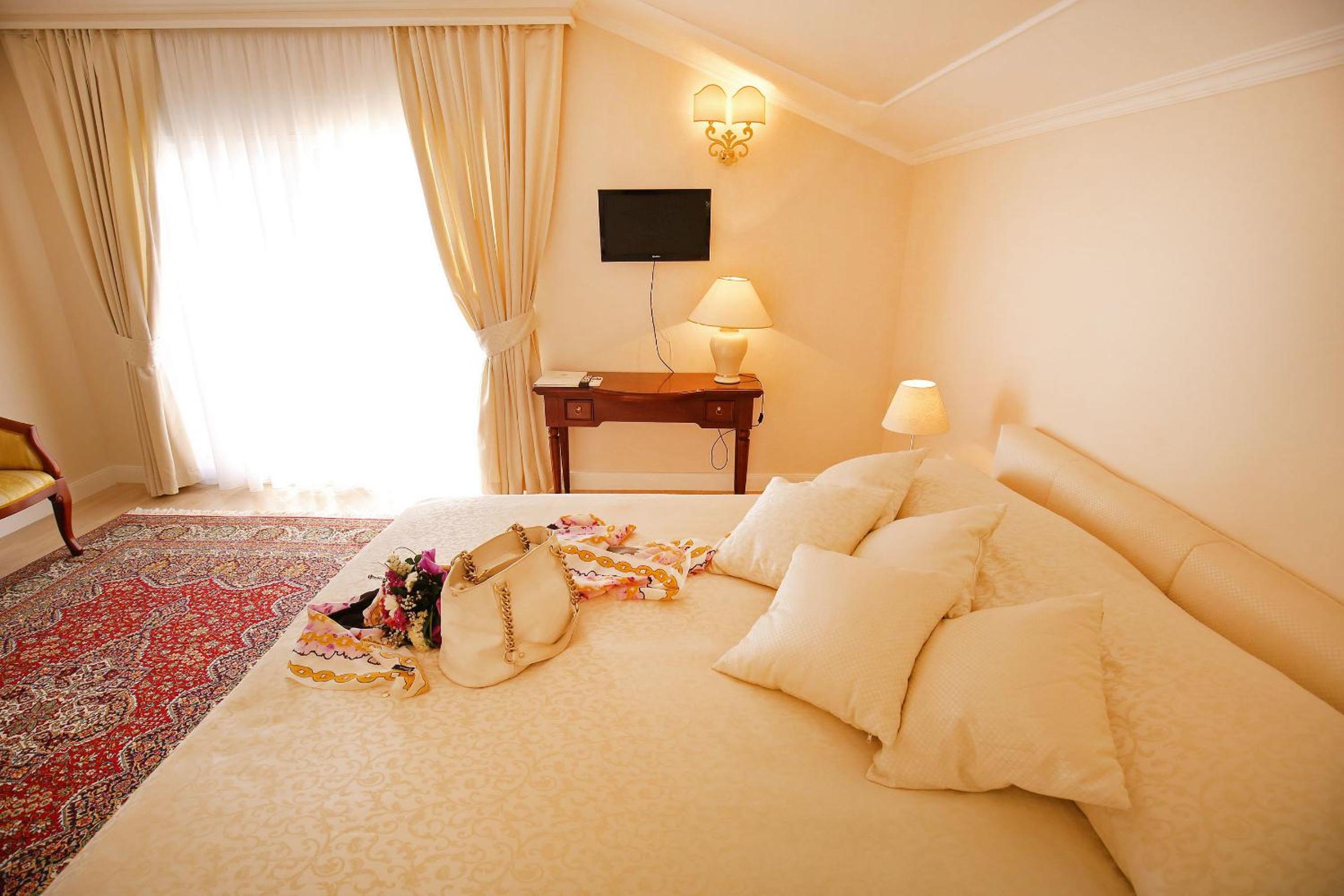 Superior Double Room with Balcony and Sea View - Photo 1