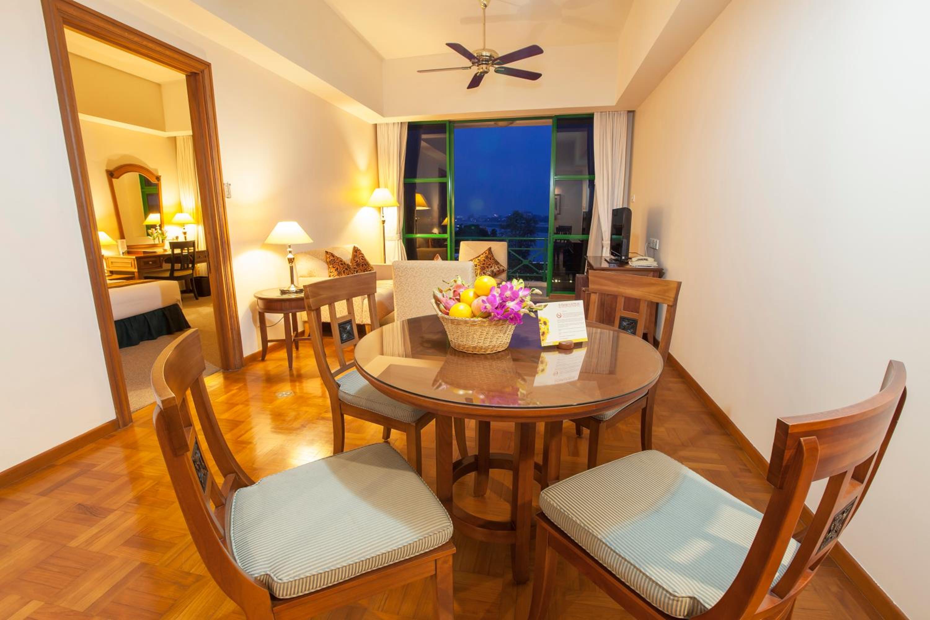 One-Bedroom Executive - Photo 5