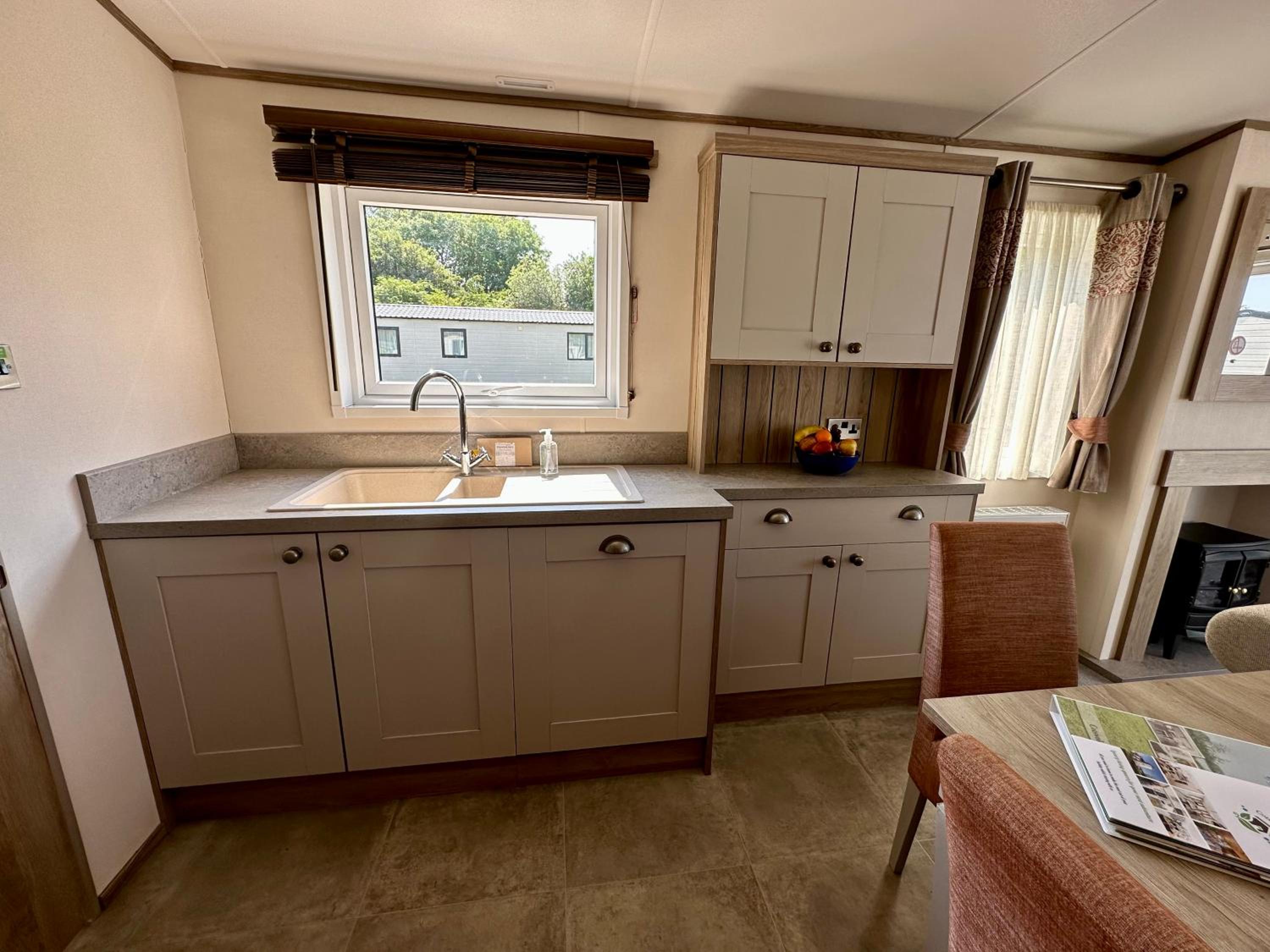 Three-Bedroom House photo 2