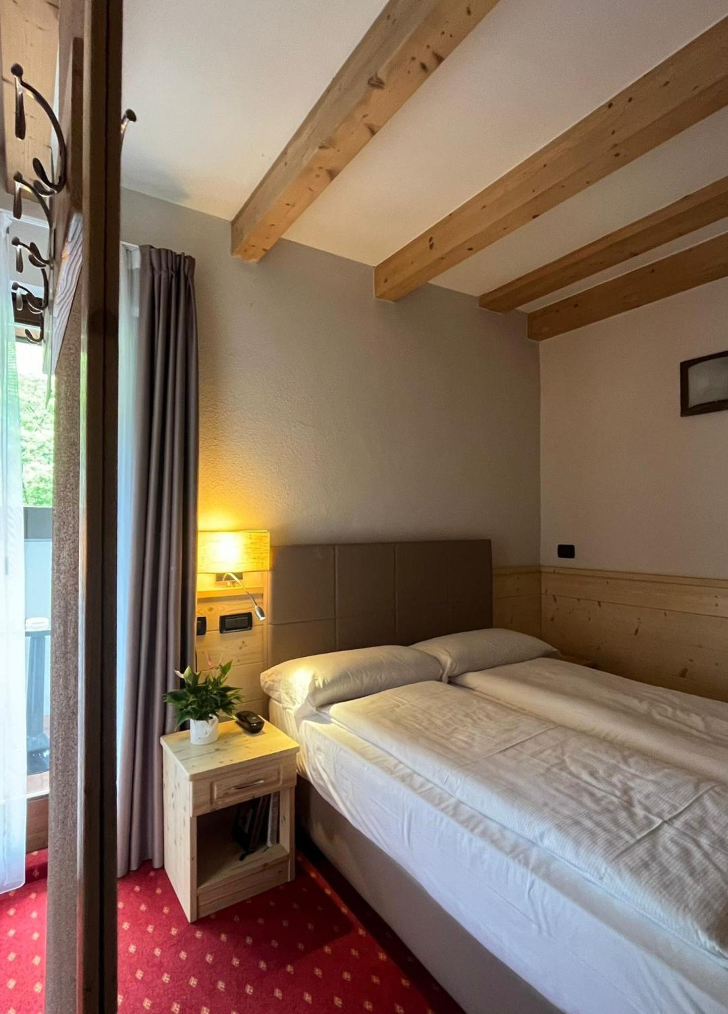Single Room with Mountain View photo 2