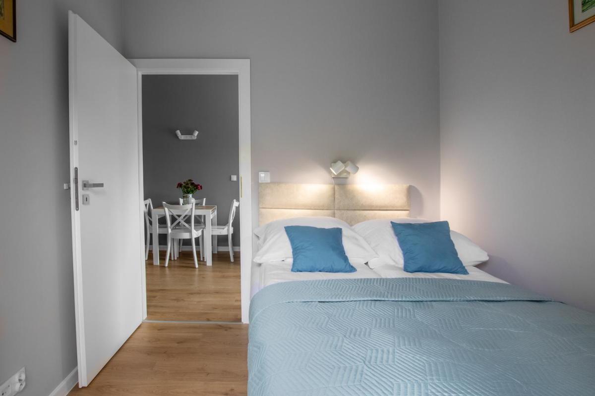 Apartment with Terrace photo 2