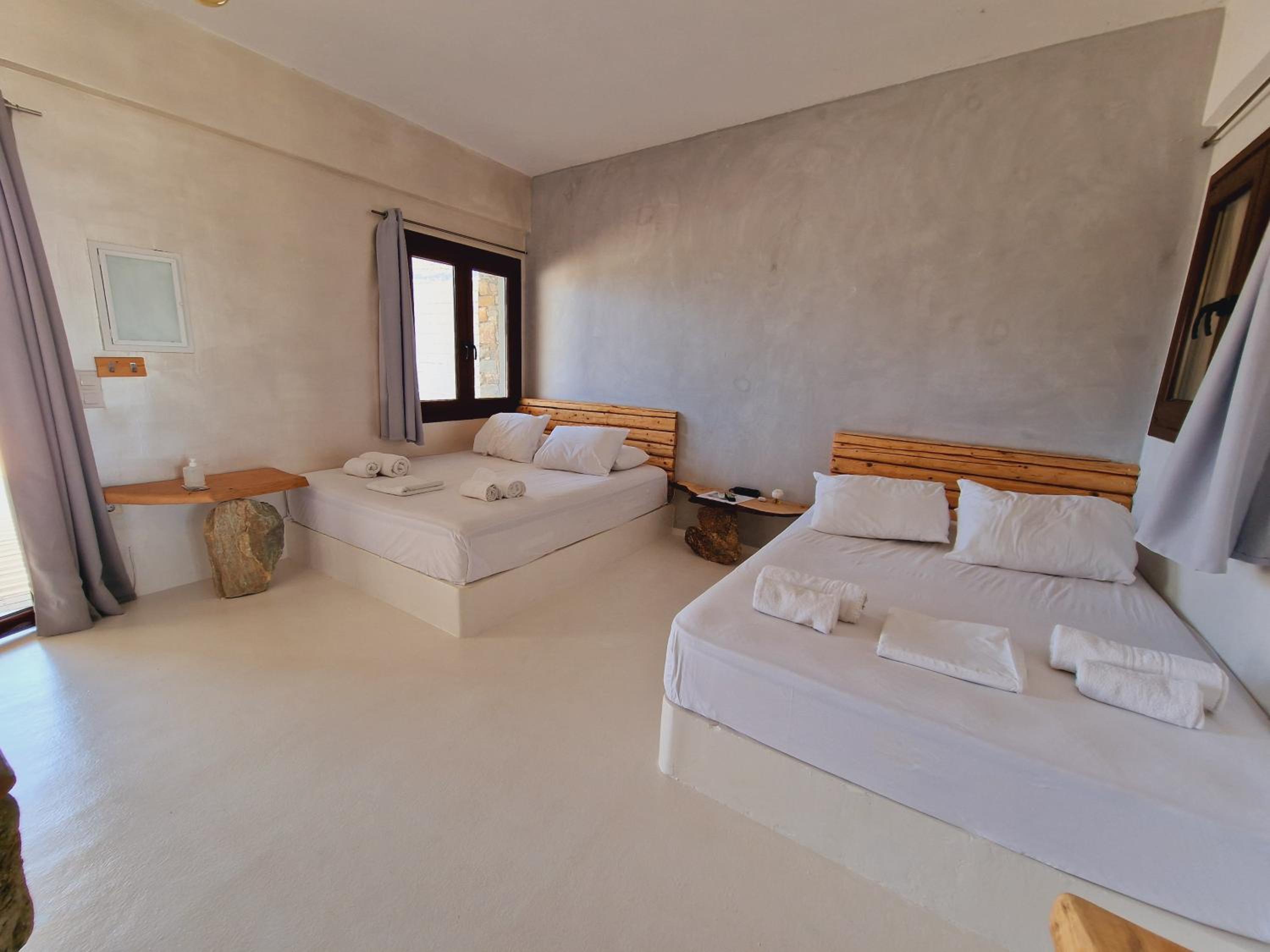 Quadruple Room with Sea View