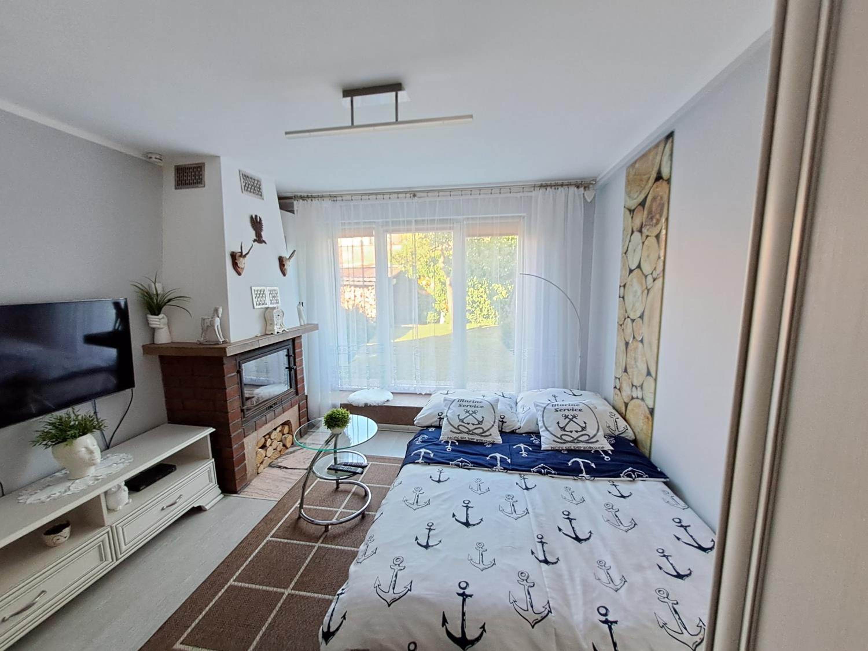 Two-Bedroom Apartment - Photo 8