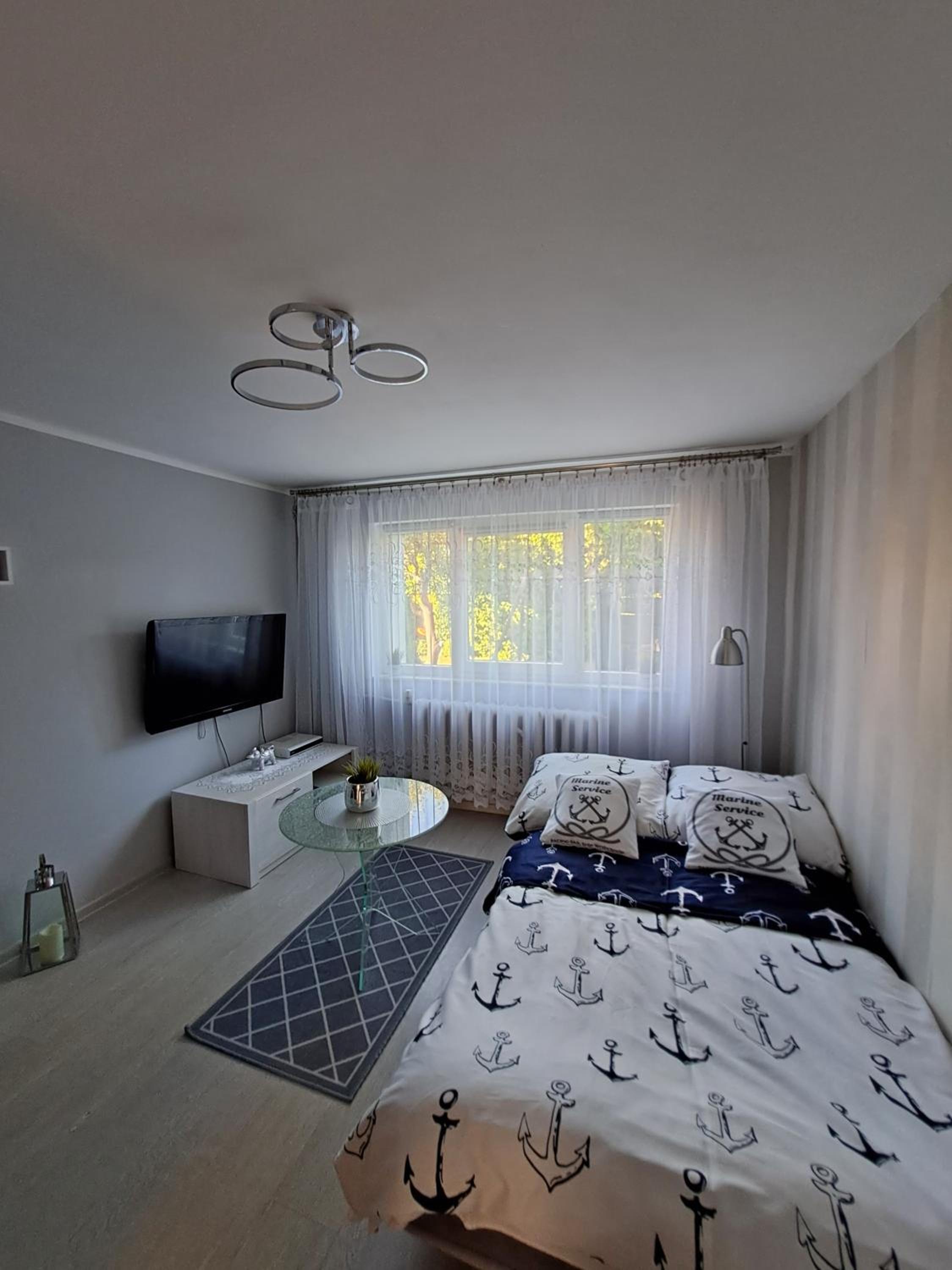 Two-Bedroom Apartment - Photo 5