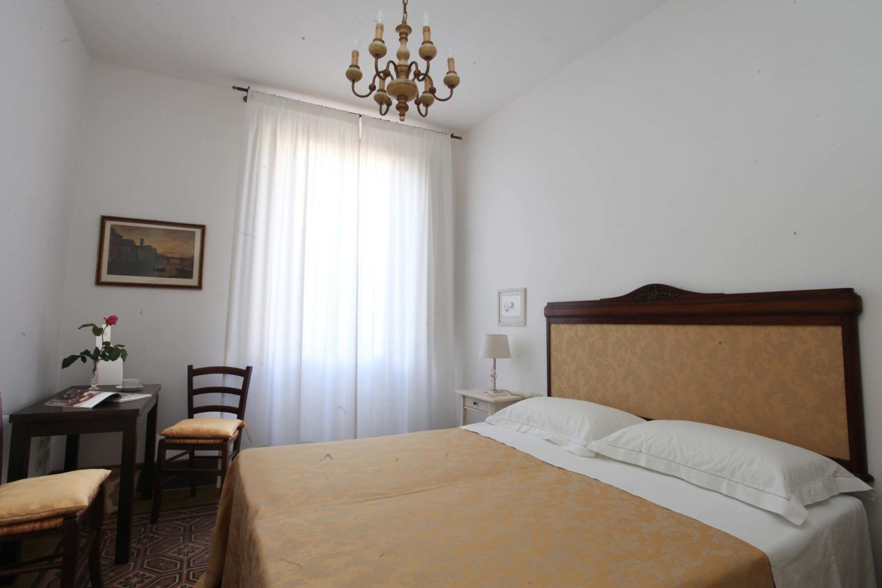 Two-Bedroom Apartment with Terrace (Ginori) photo 1