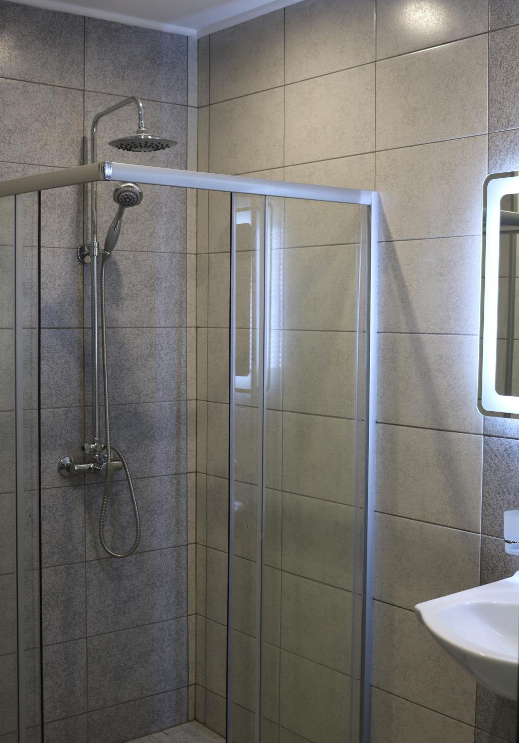 Double Room with Private Bathroom photo 2