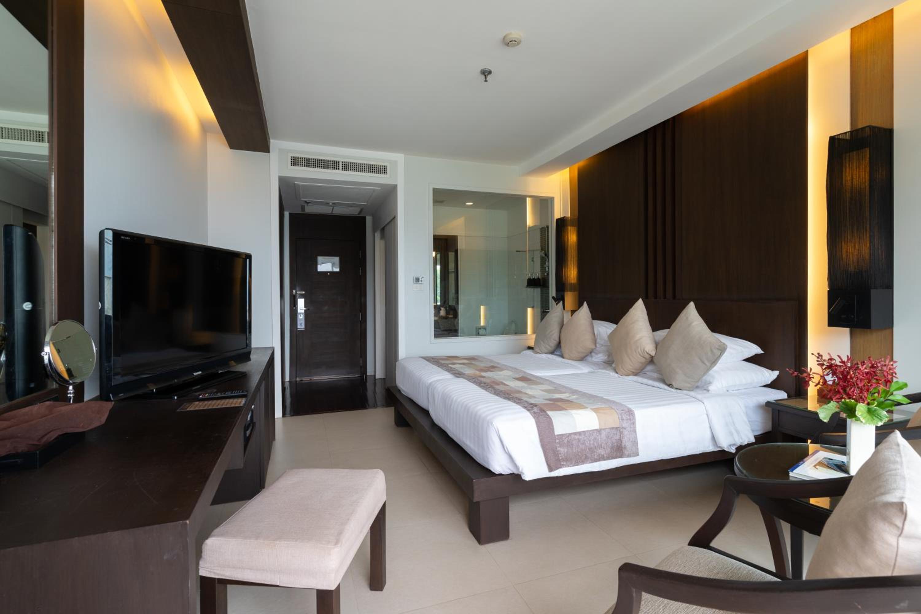Superior Double or Twin Room with Garden View photo 2