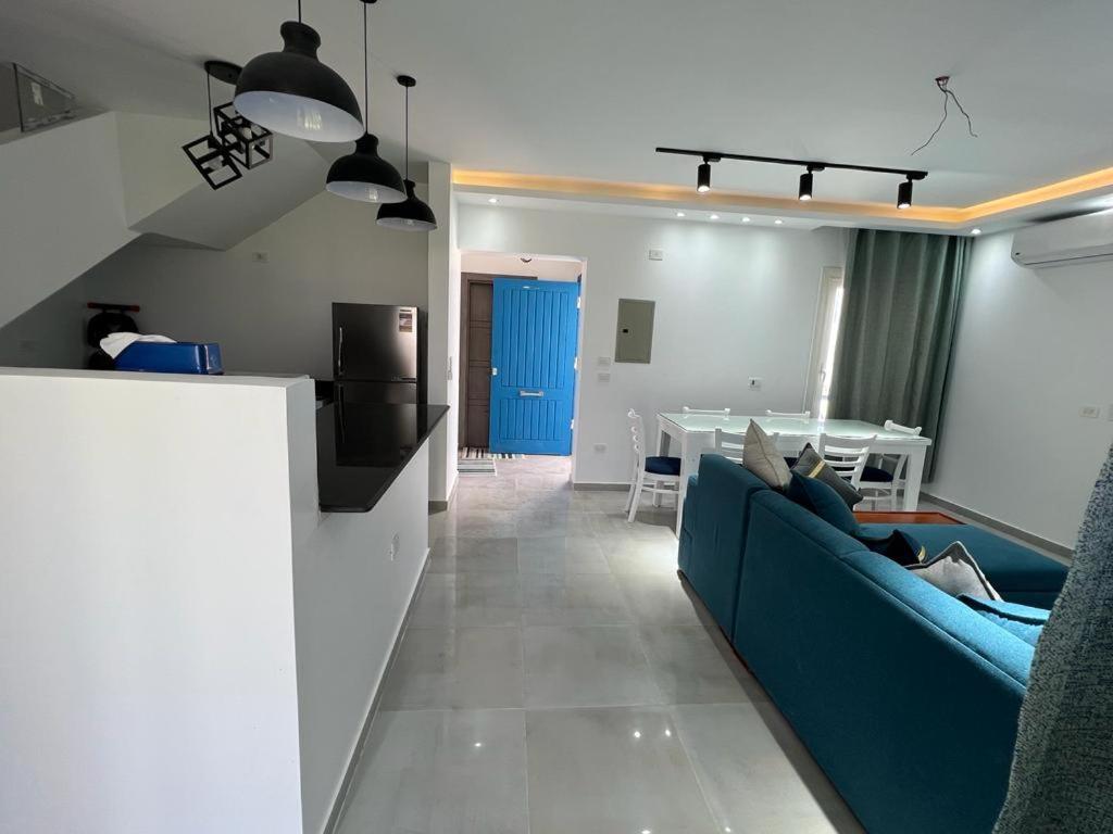 Villa photo 1
