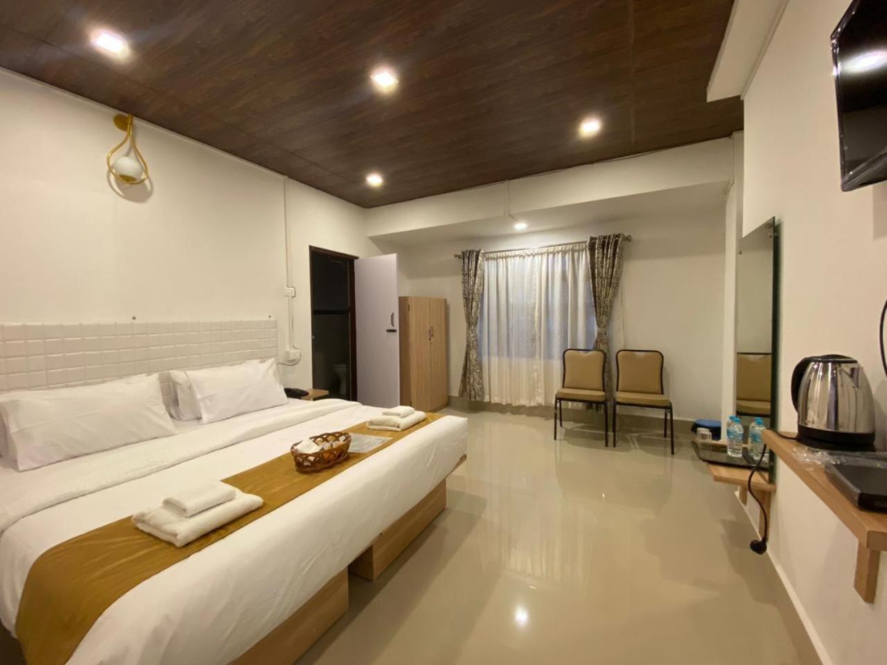 King Room with Balcony