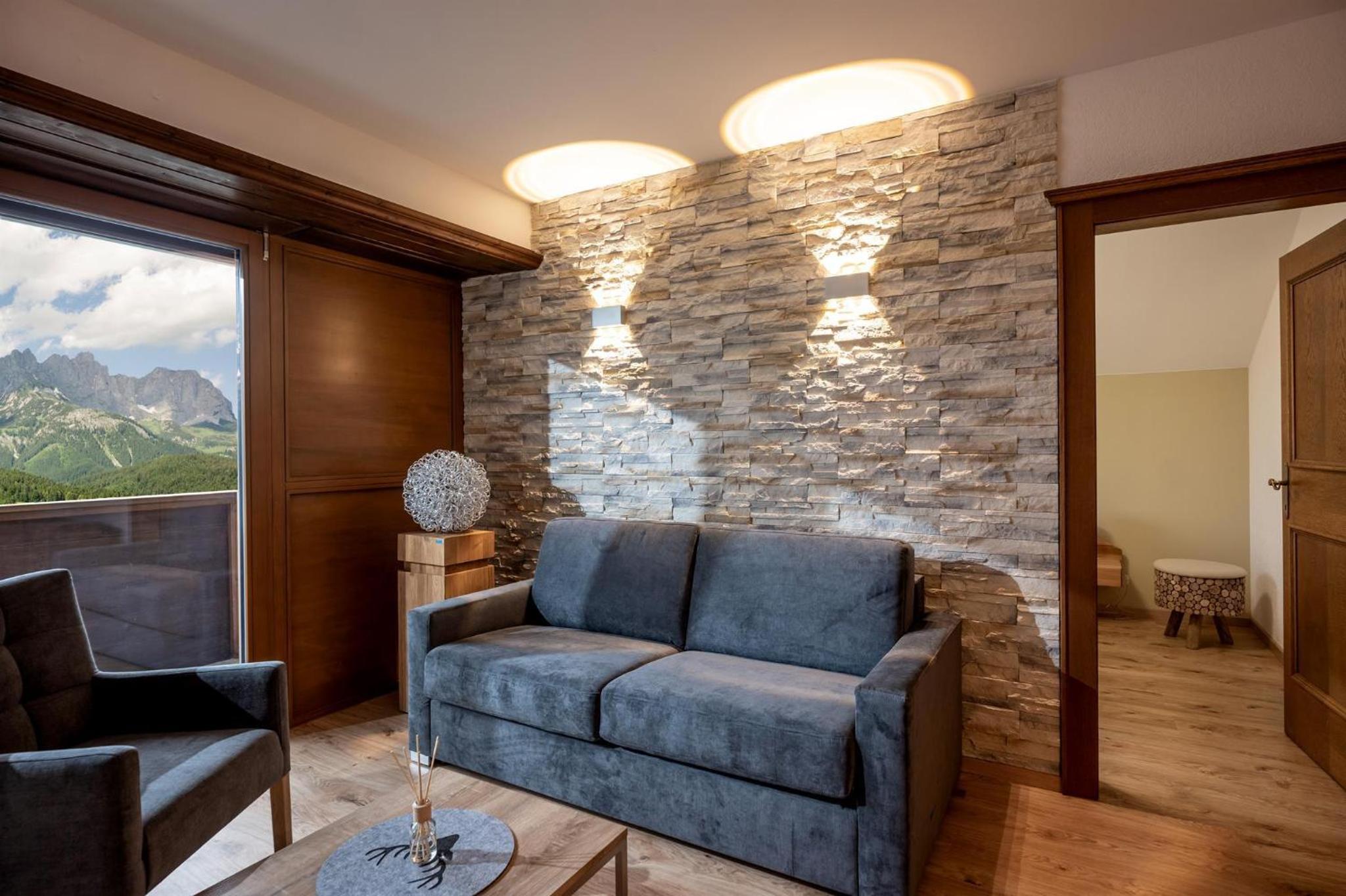One-Bedroom Apartment with Shower photo 1