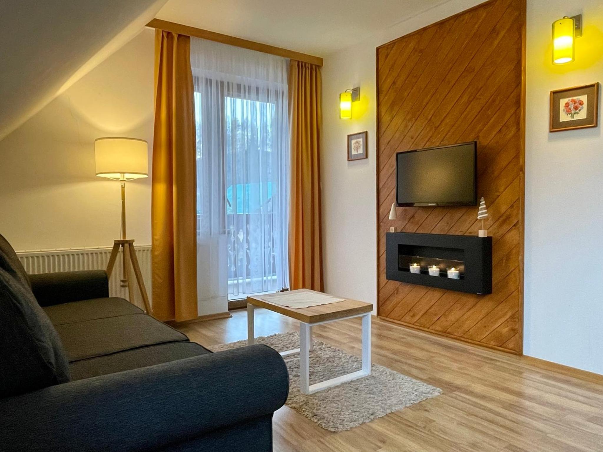 Apartment with Mountain View photo 1