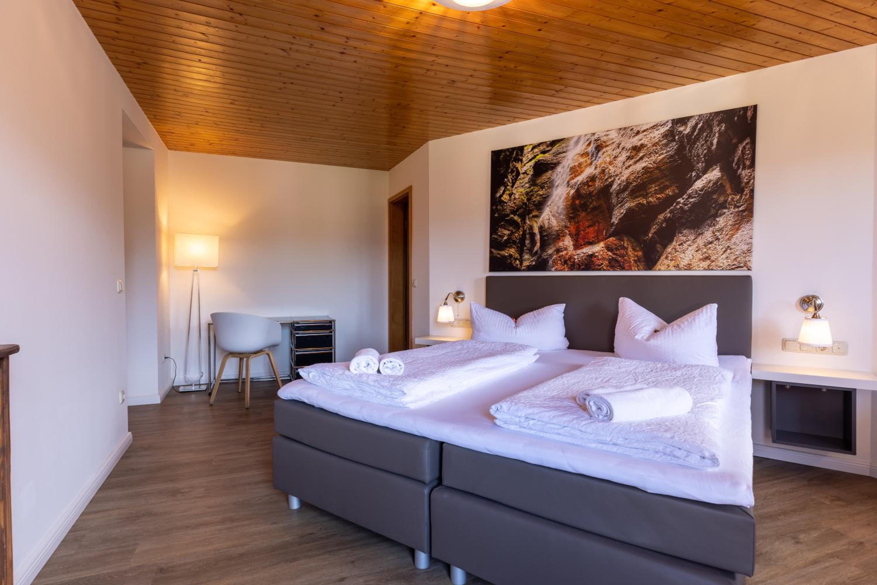 Double Room with Private Bathroom photo 2