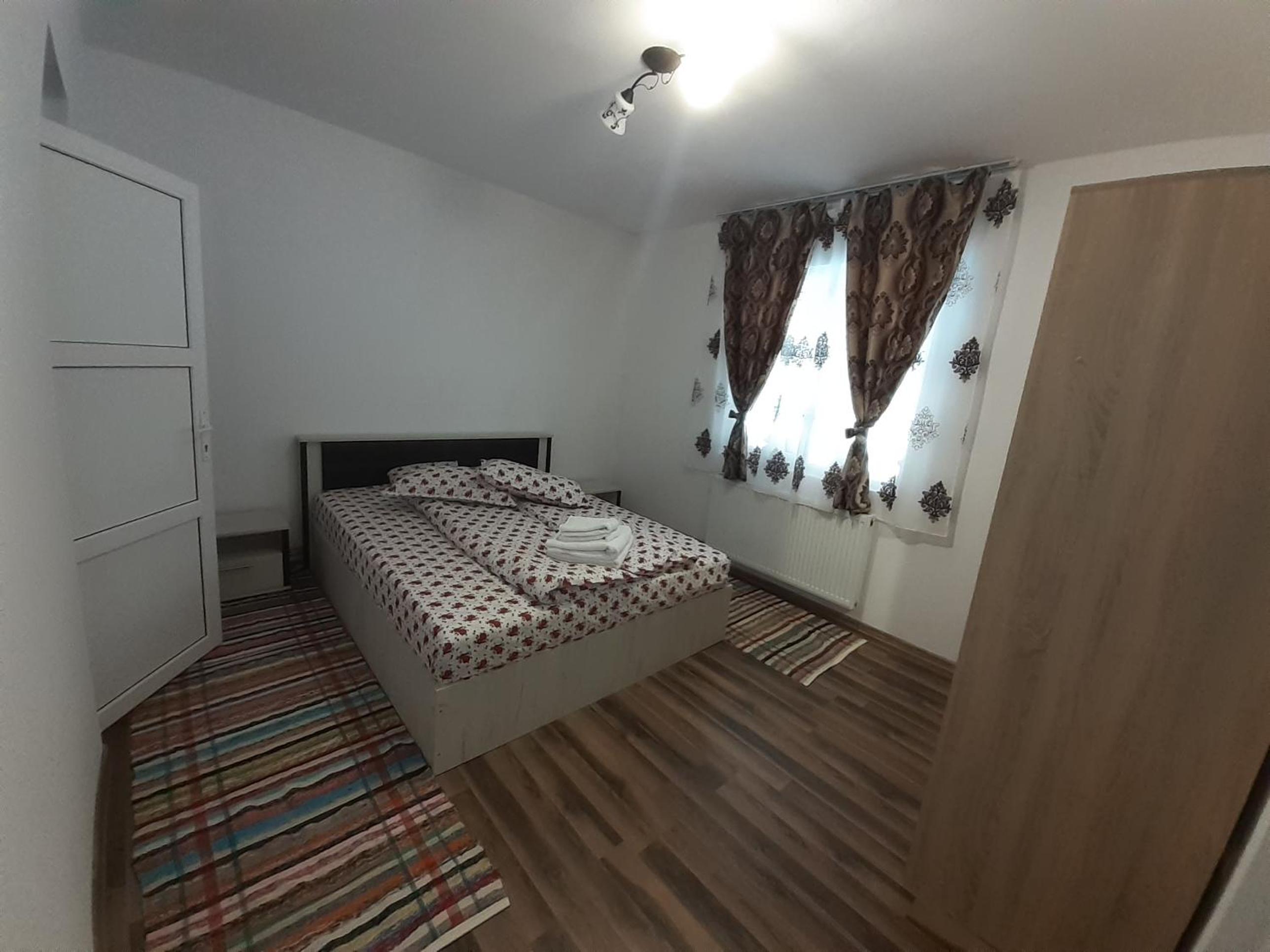 Double Room With Private Bathroom photo 2