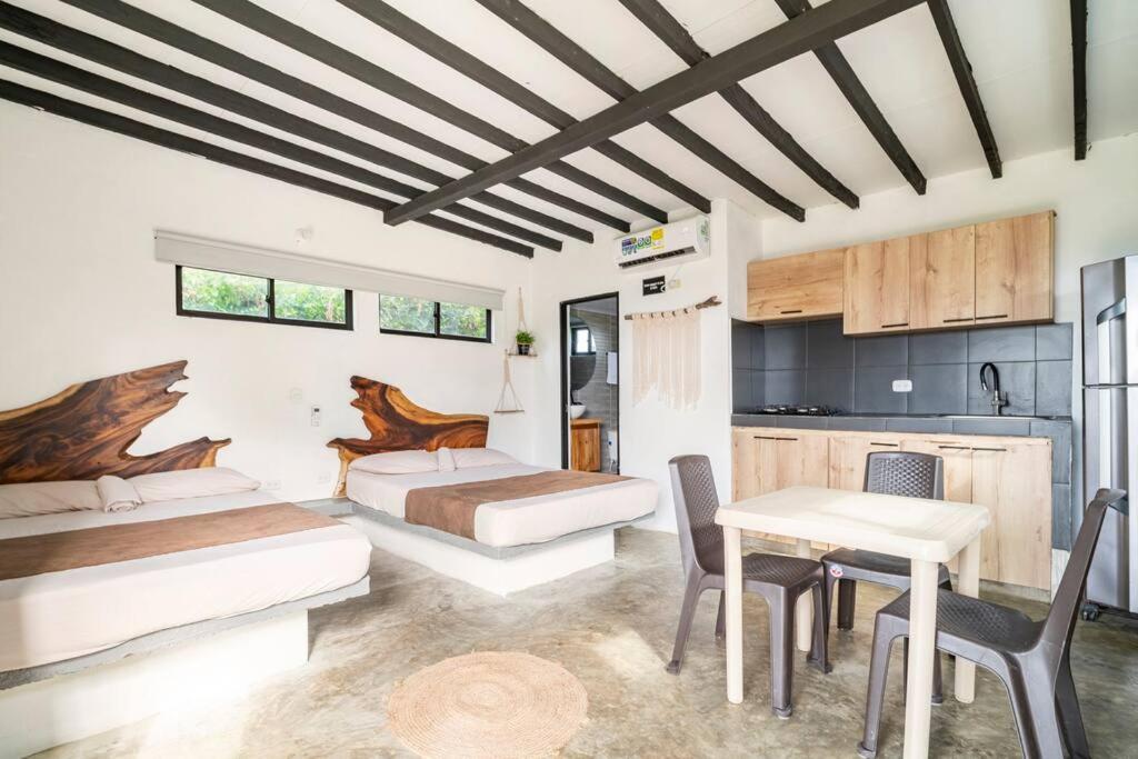 One-Bedroom House photo 1