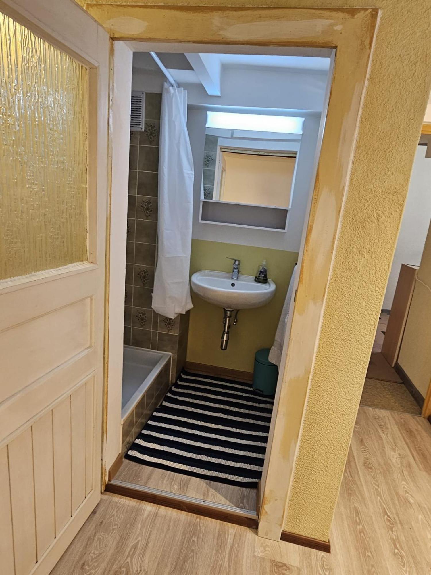 Two-Bedroom Apartment - Photo 19