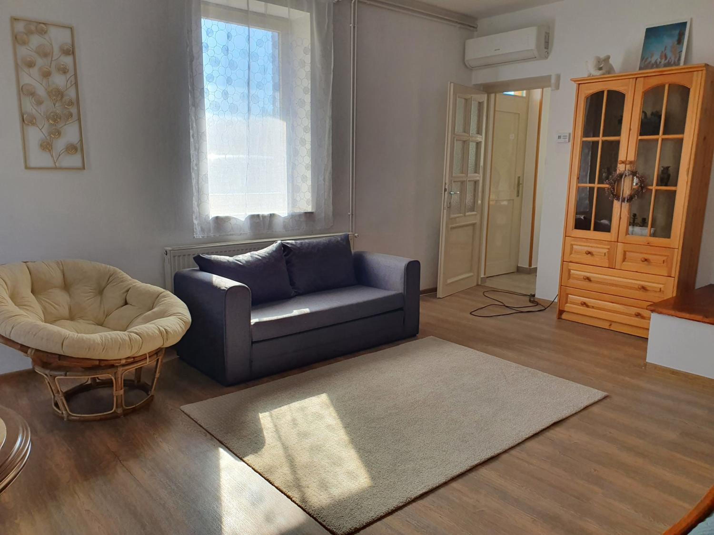 Apartment photo 3