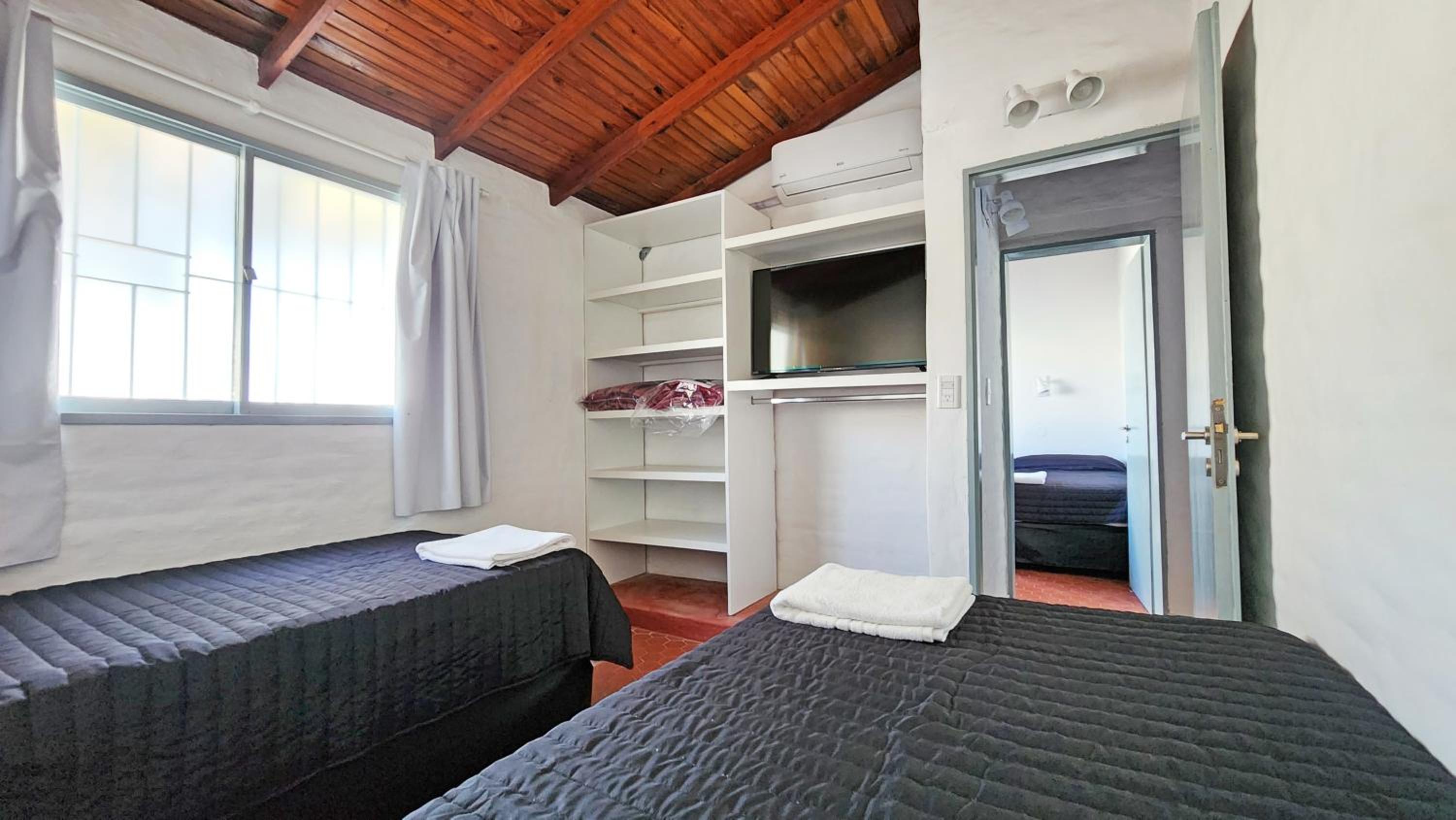 Four-Bedroom House photo 1