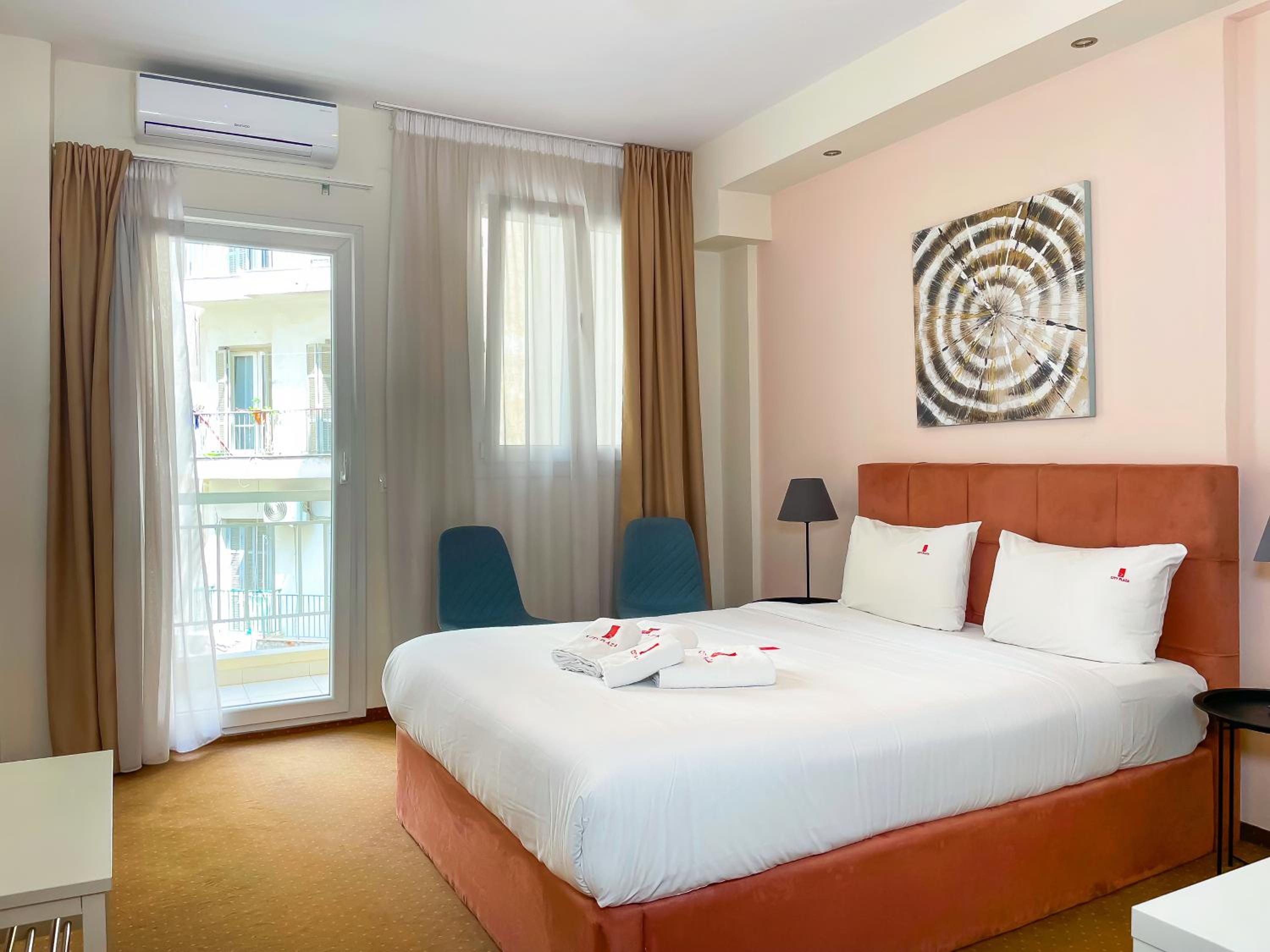 Superior Room with Balcony - Photo 1