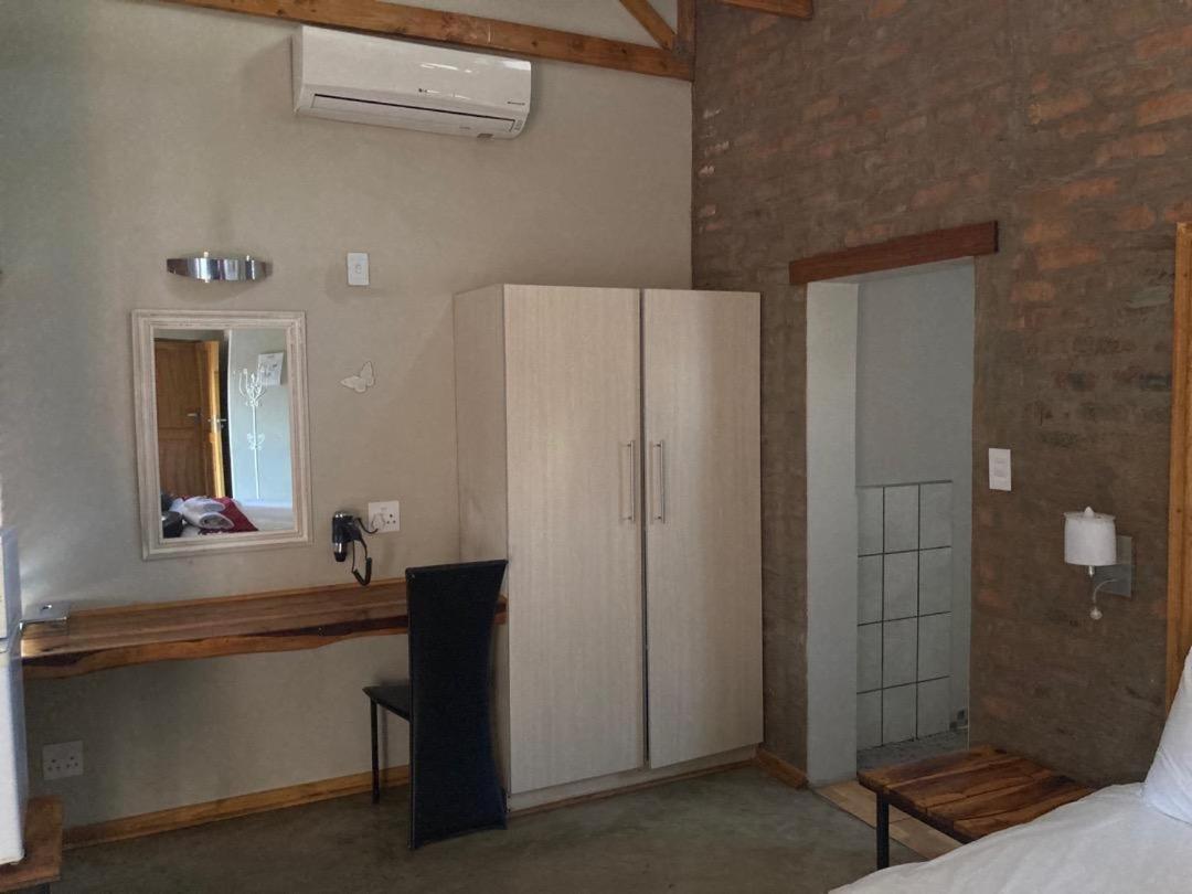 Double or Twin Room - Disability Access - Photo 2