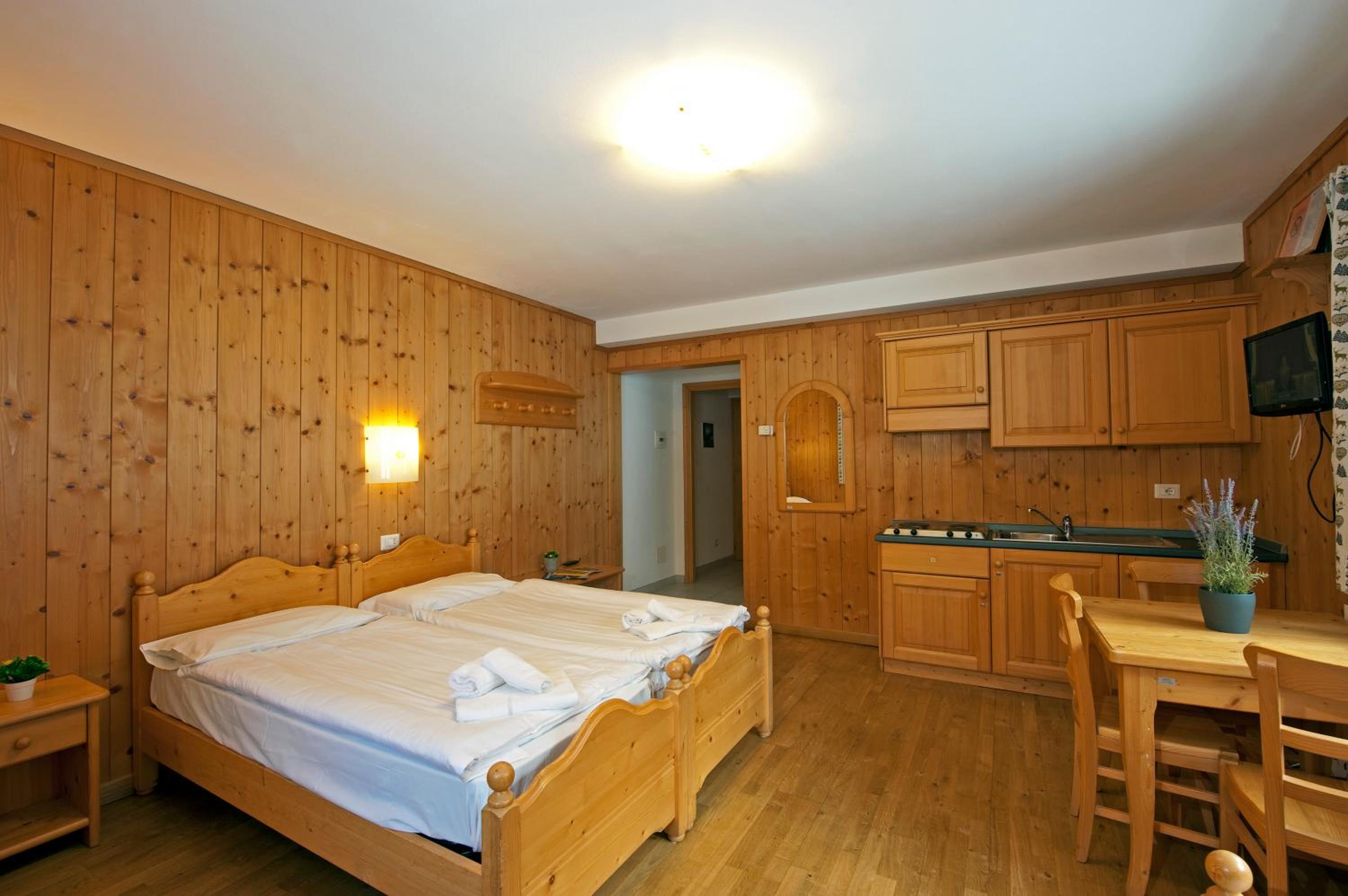 Quadruple Room - Photo 2