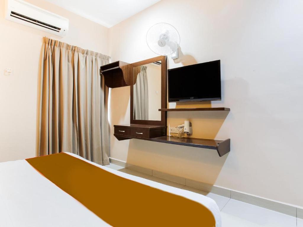 Small Twin Room