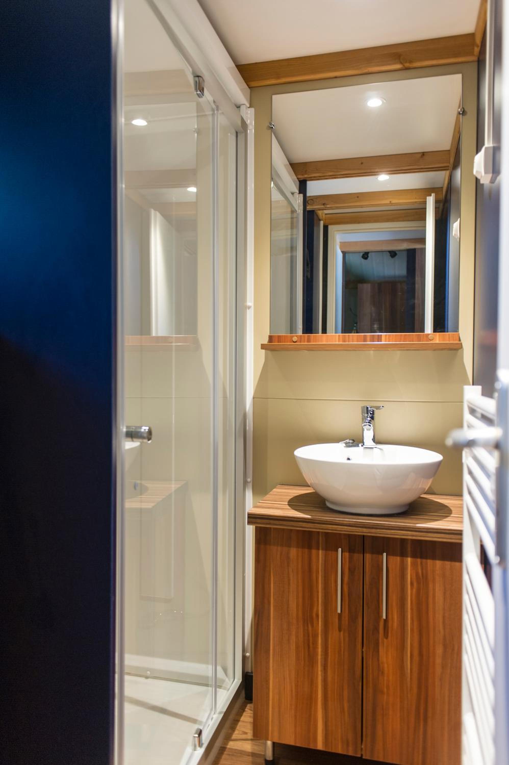 Two-Bedroom Chalet - Photo 8