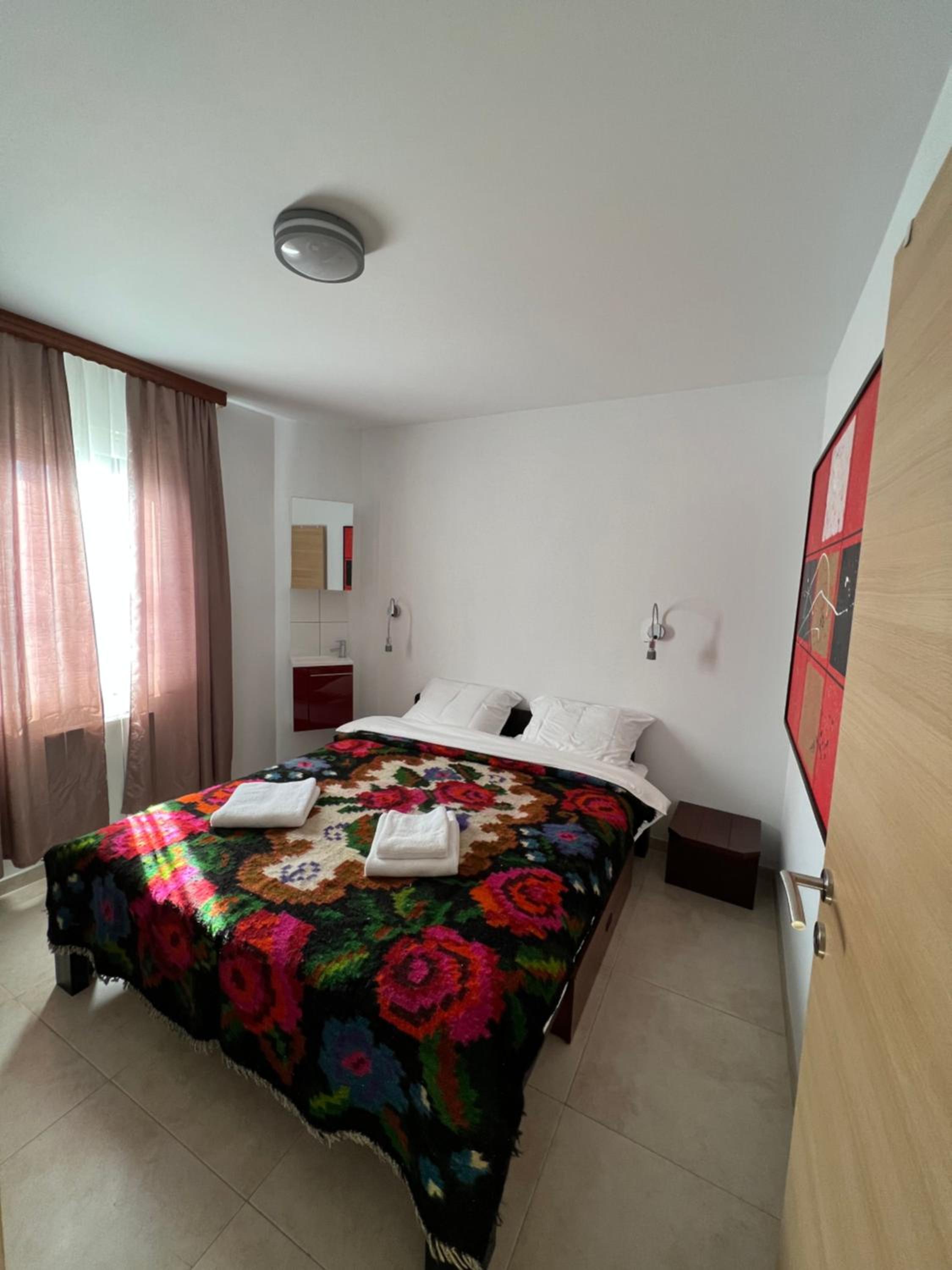 Three-Bedroom Apartment - Photo 22