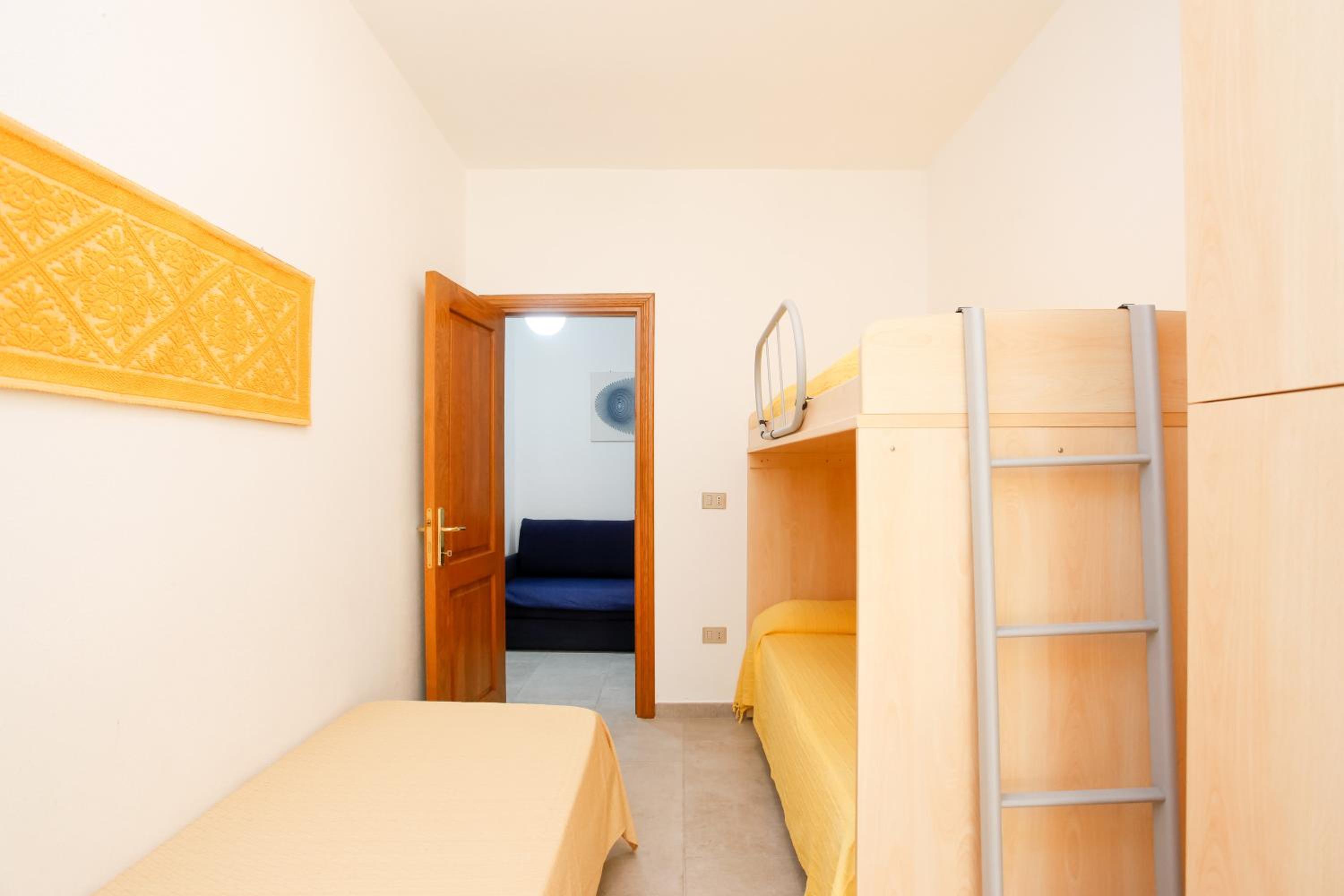 Two-Bedroom House photo 2