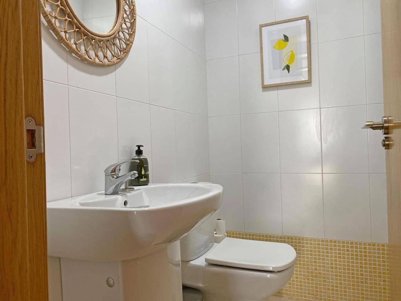 Three-Bedroom House photo 2