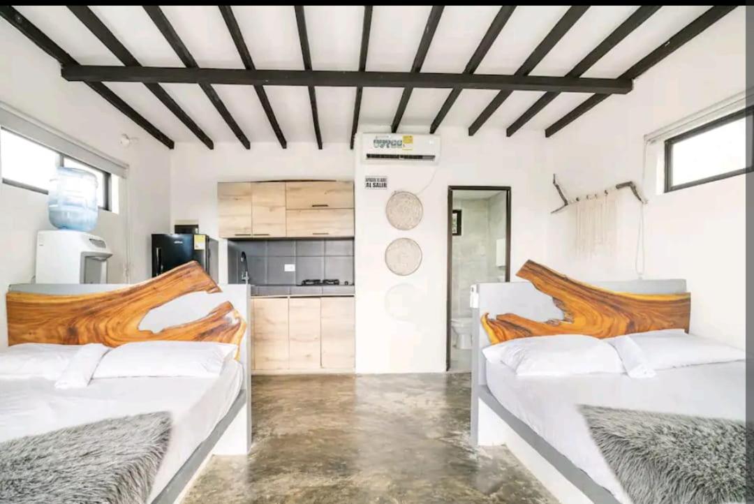 One-Bedroom House photo 1