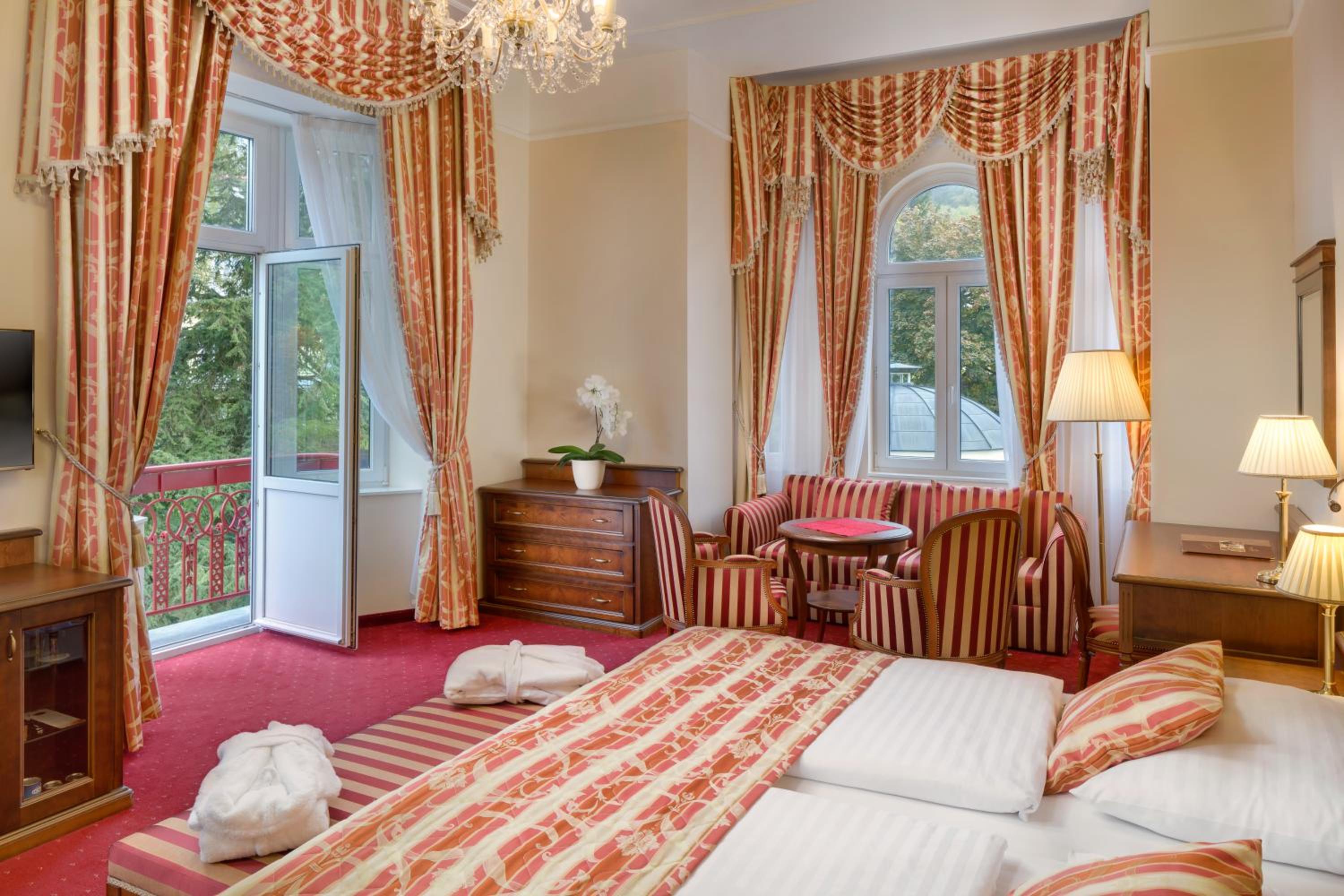 Hvezda - Junior Suite with Wellness and Fitness Access photo 3