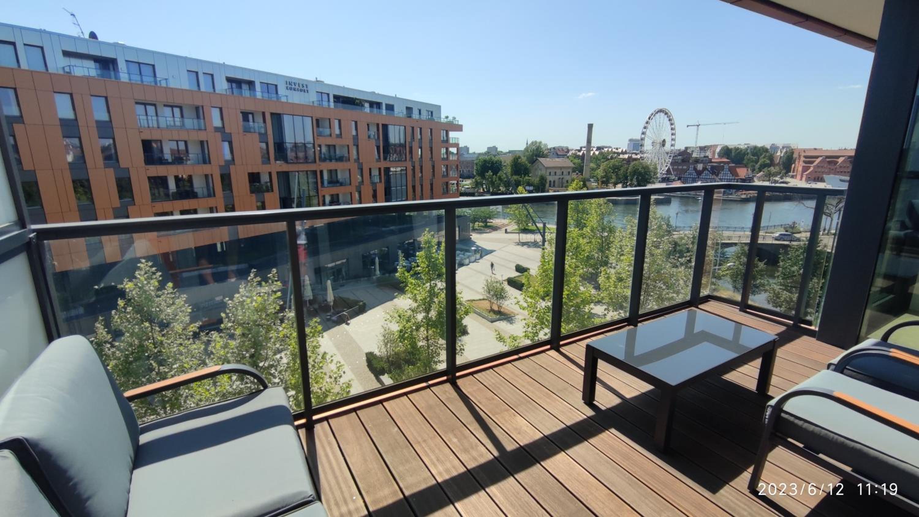 Three-Bedroom Apartment with Marina View - Photo 15