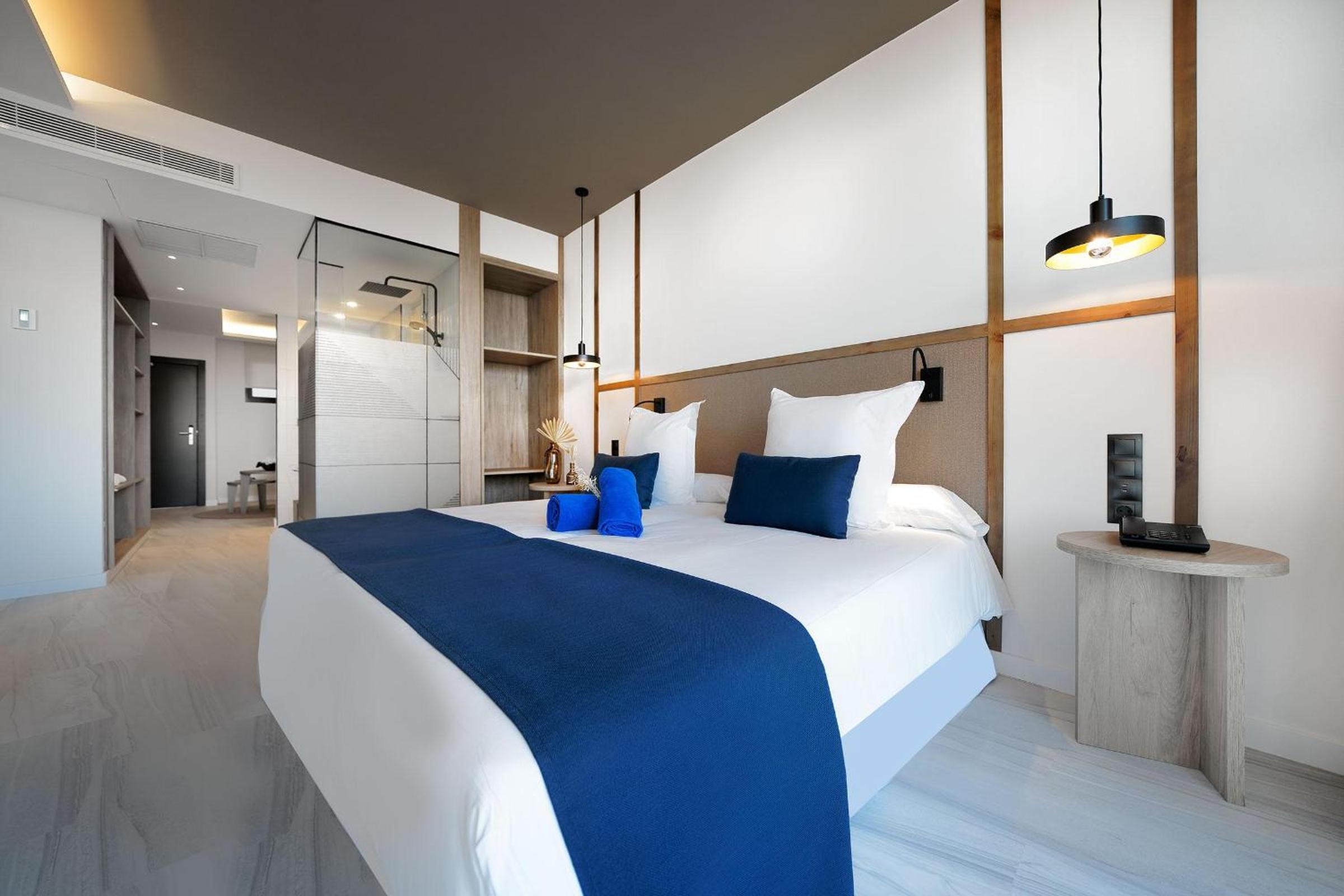 Suite Junior con vista al mar (2 adultos)