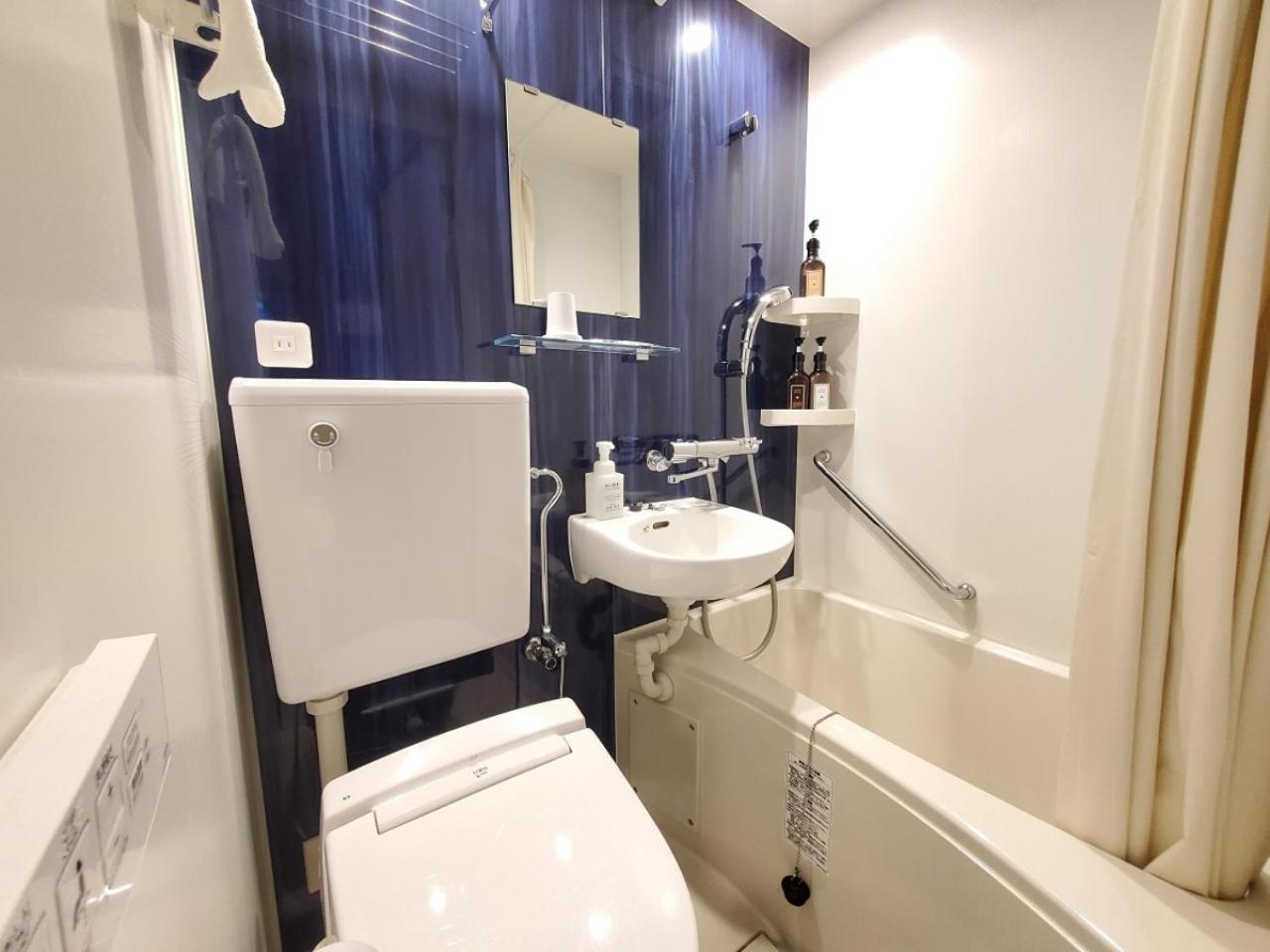 Double Room with Small Double Bed - Photo 9