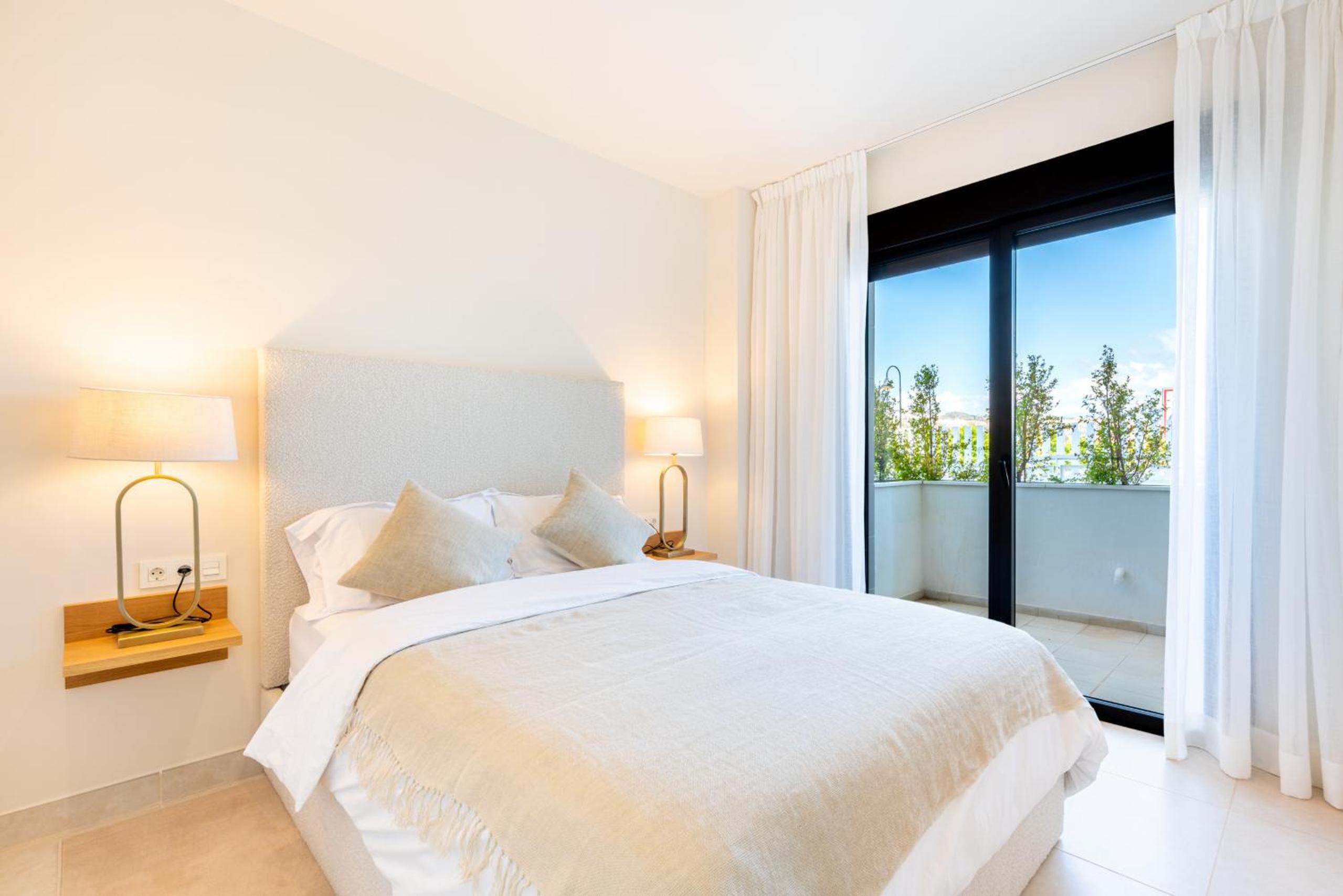Apartamento con vista a la piscina