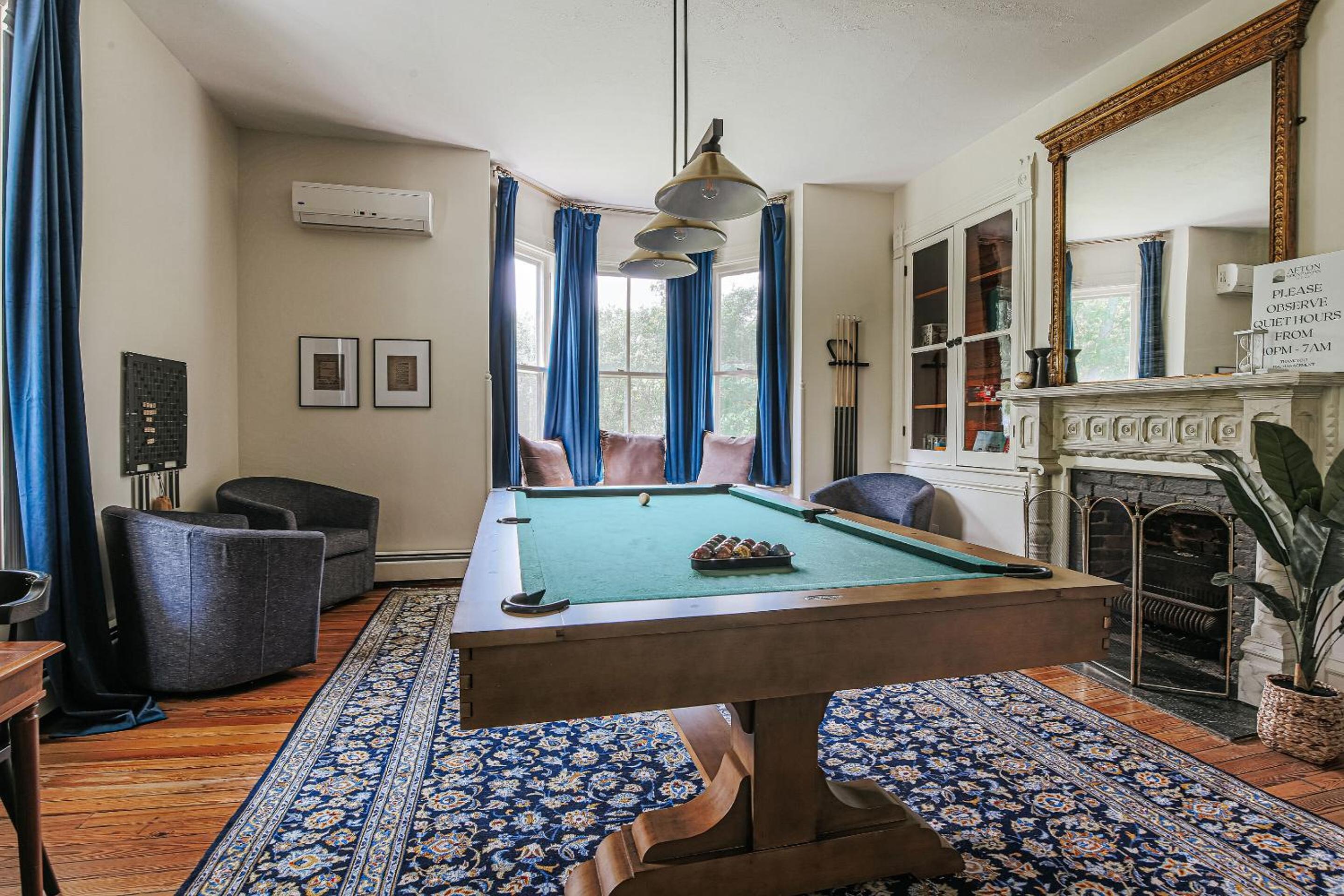 One-Bedroom Suite photo 2