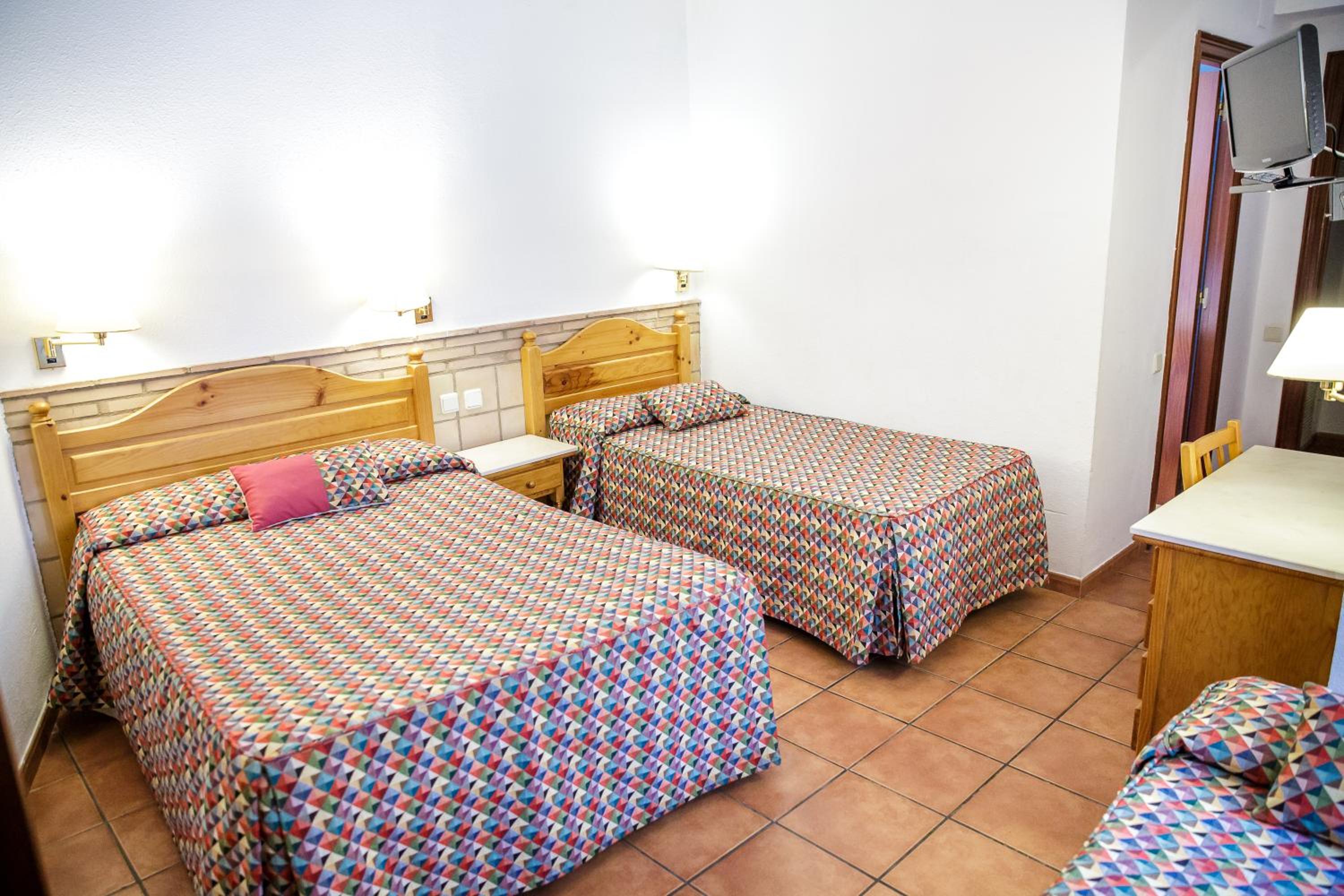 Triple Room - Photo 3