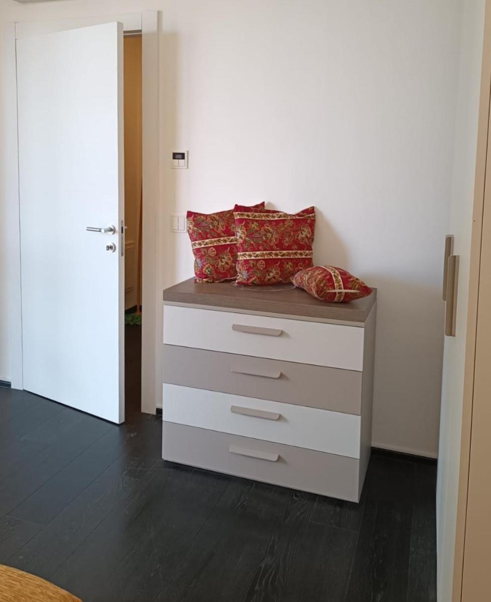 Three-Bedroom Apartment photo 1
