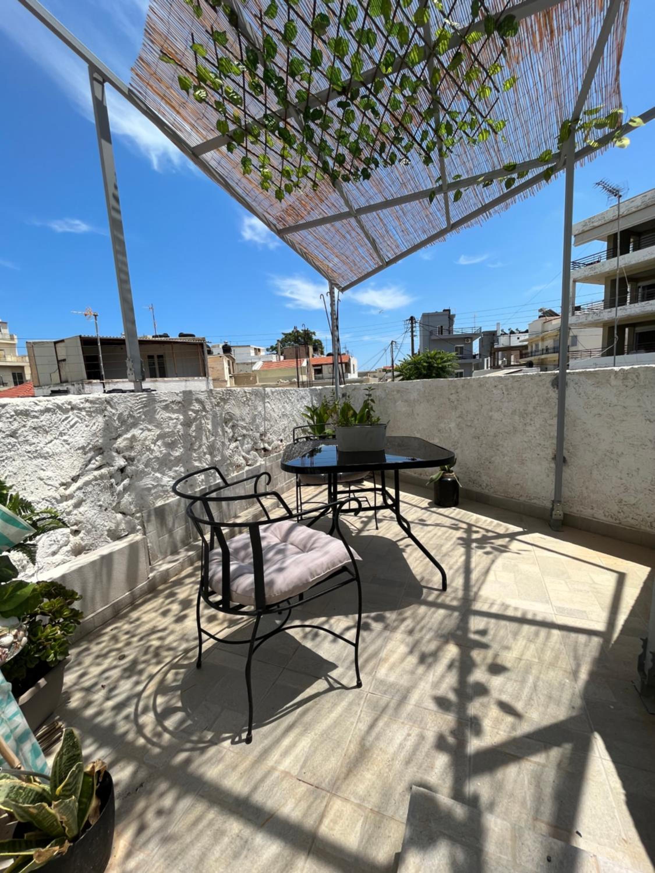 Apartment with Terrace - Photo 7