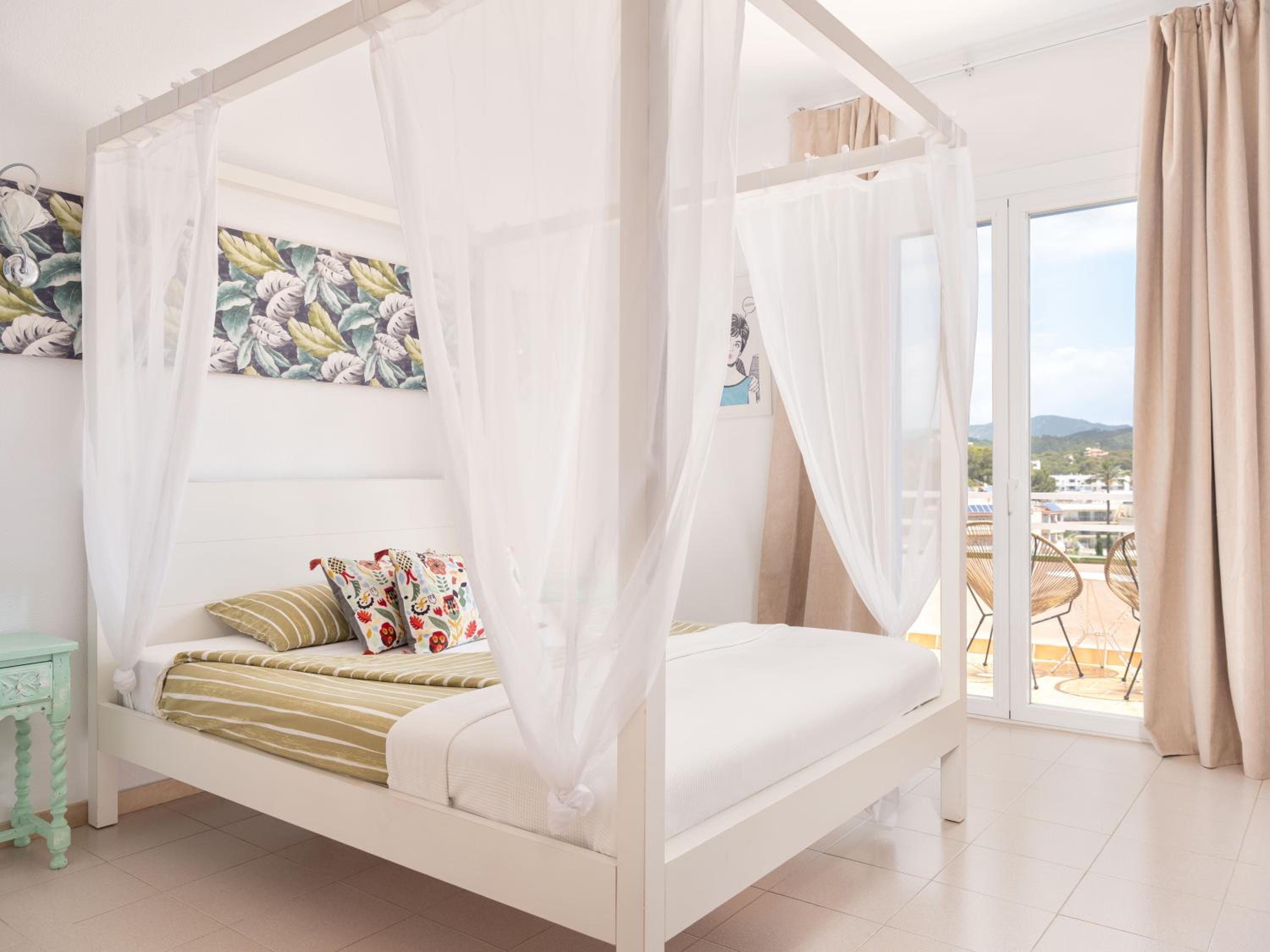Habitación Doble con Balcón y Vista al Mar