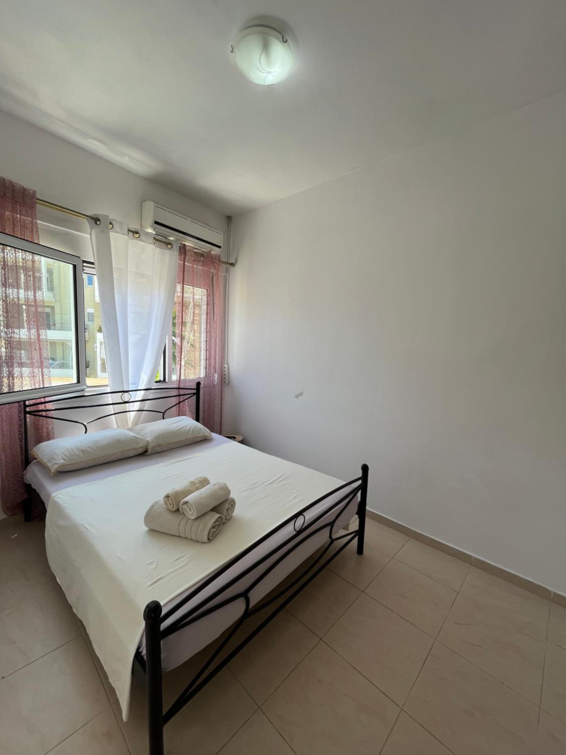 Apartment with Terrace - Photo 1