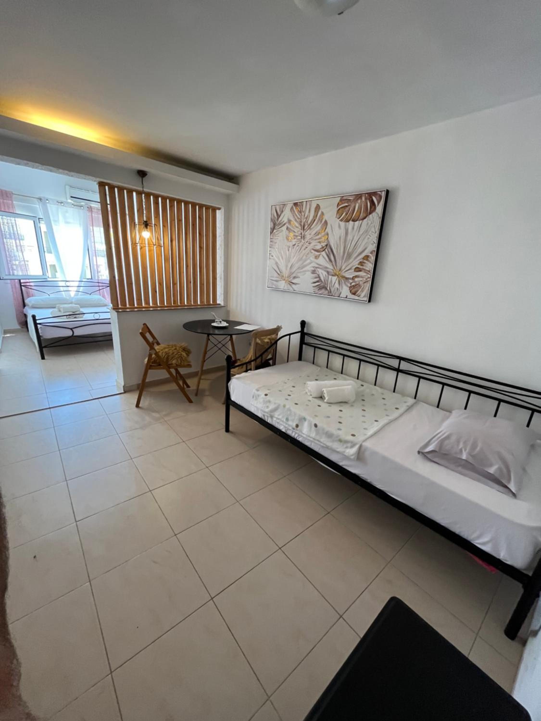 Apartment with Terrace - Photo 18