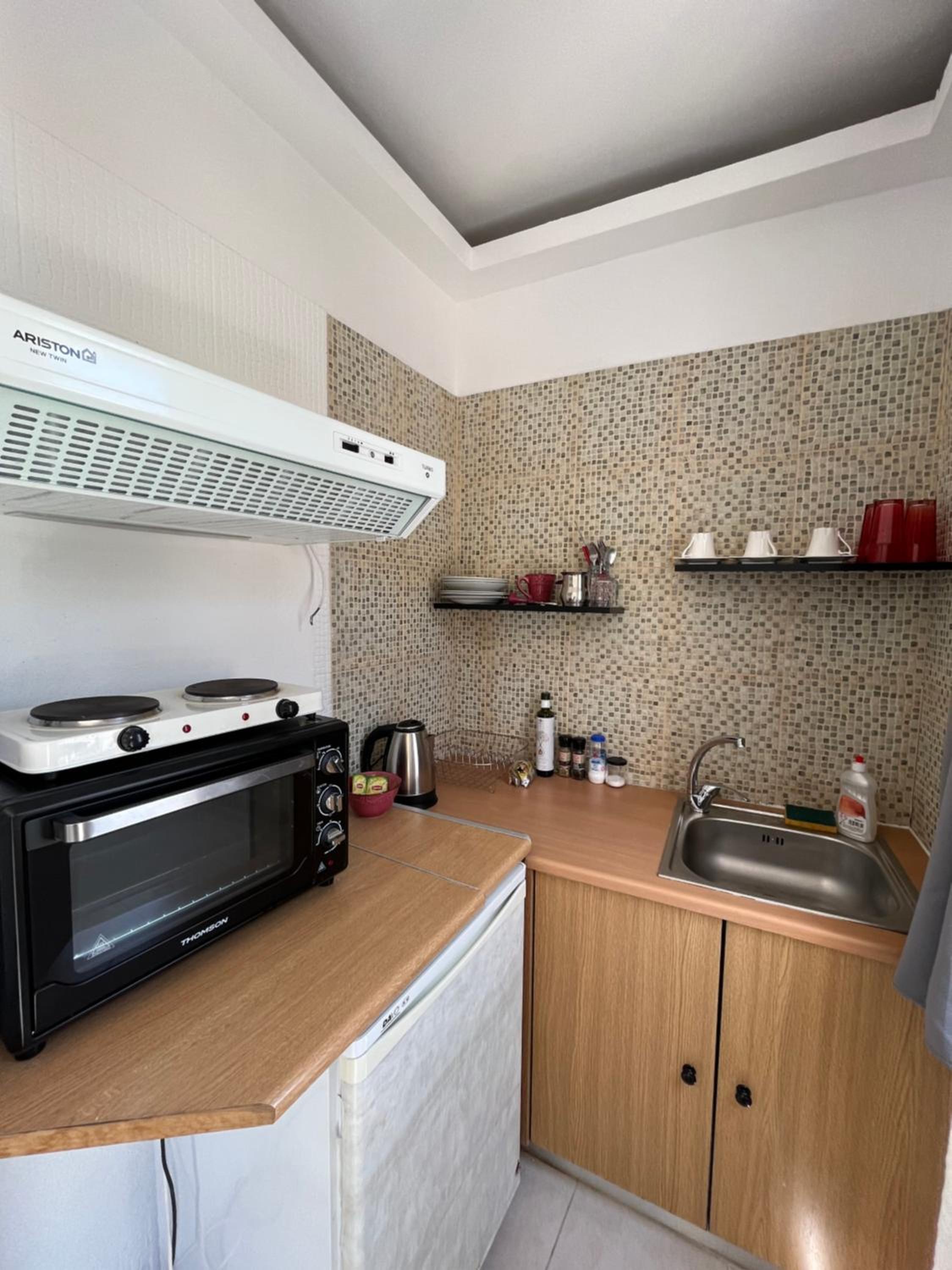 Apartment with Terrace - Photo 17